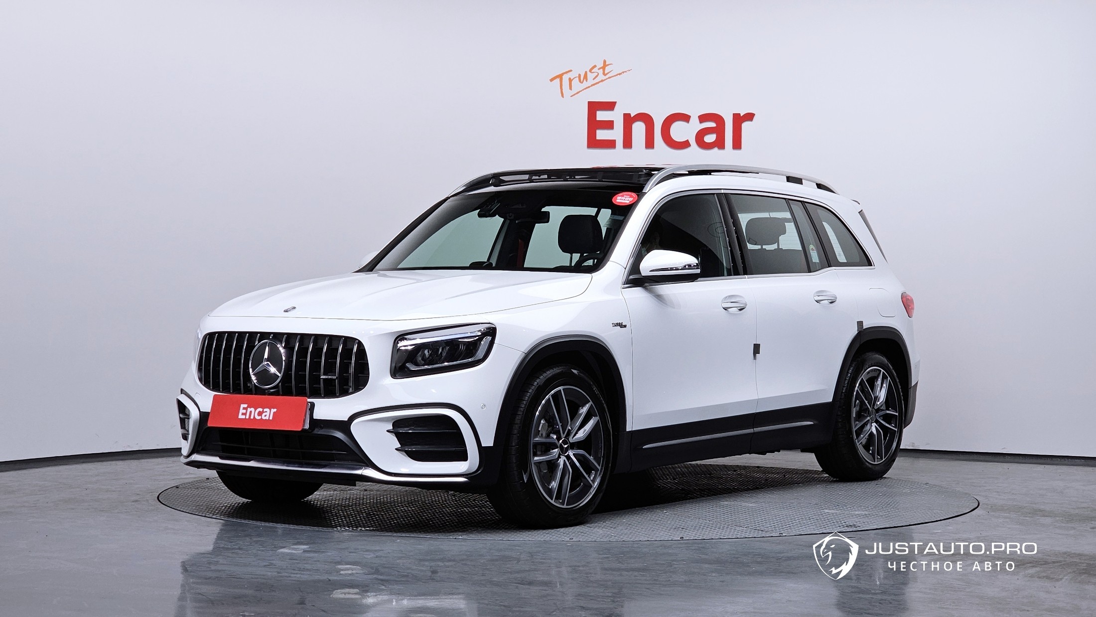 Автомобиль Mercedes-Benz GLB-Class