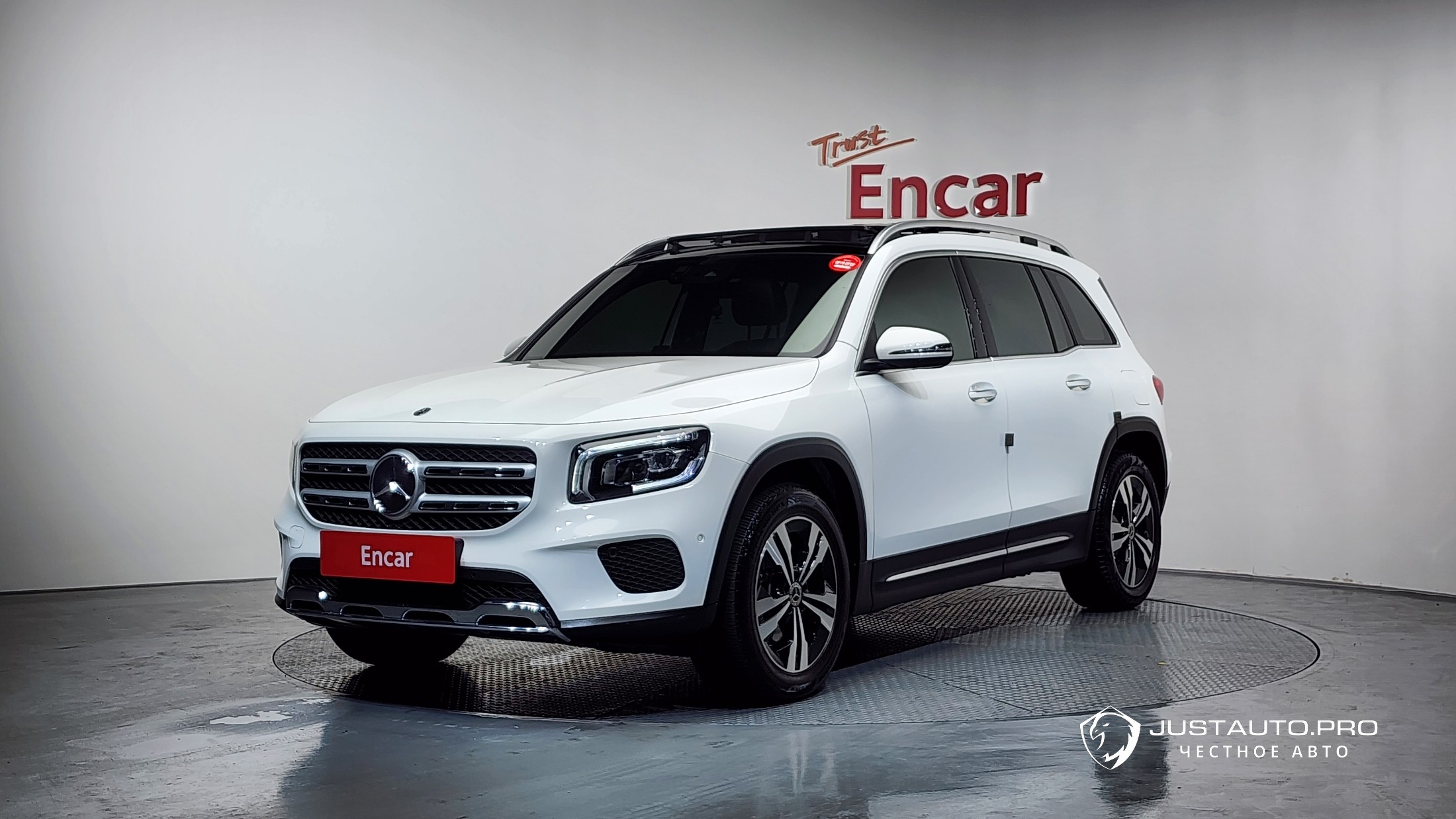 Автомобиль Mercedes-Benz GLB-Class