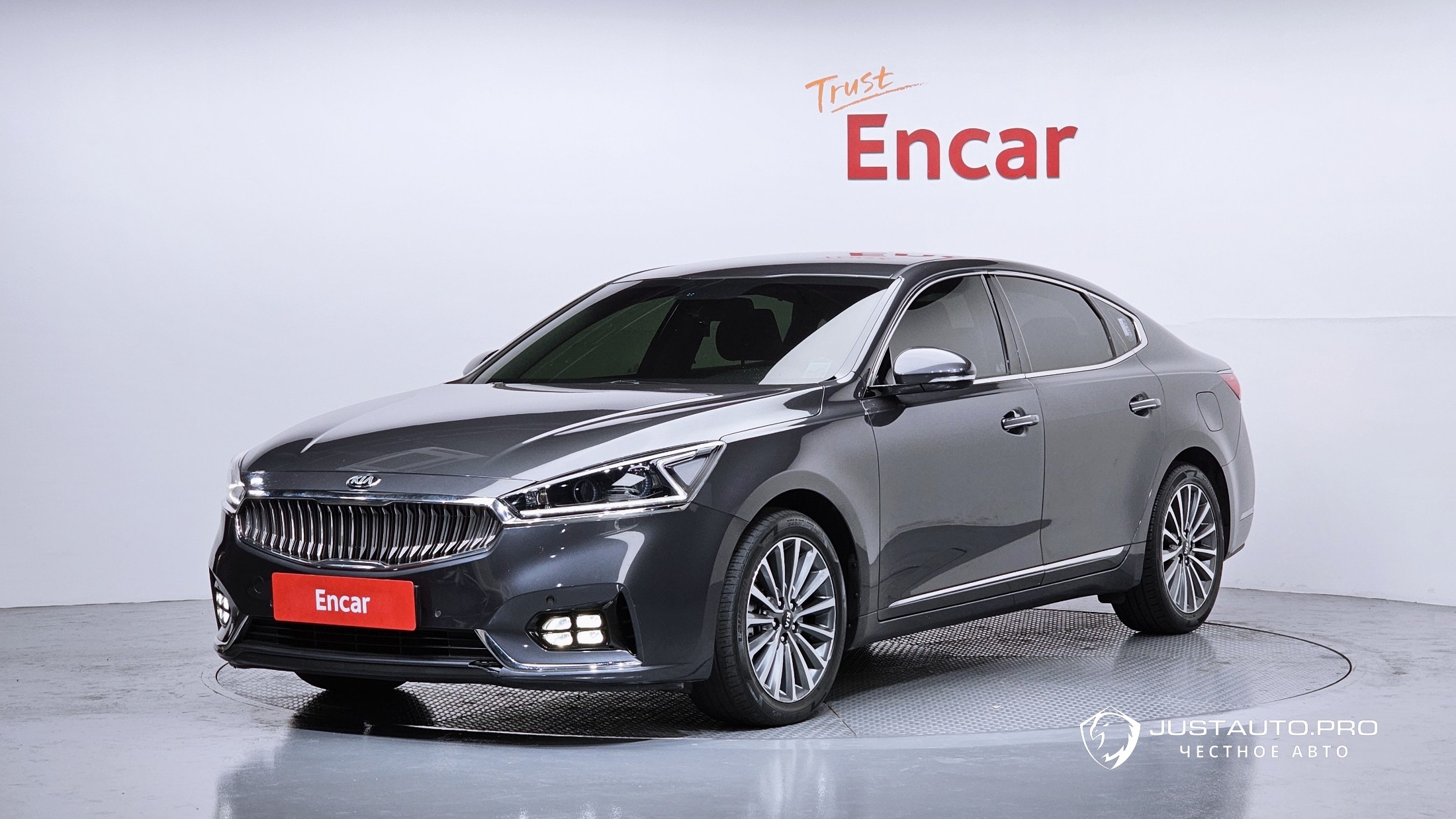 Автомобиль Kia K7