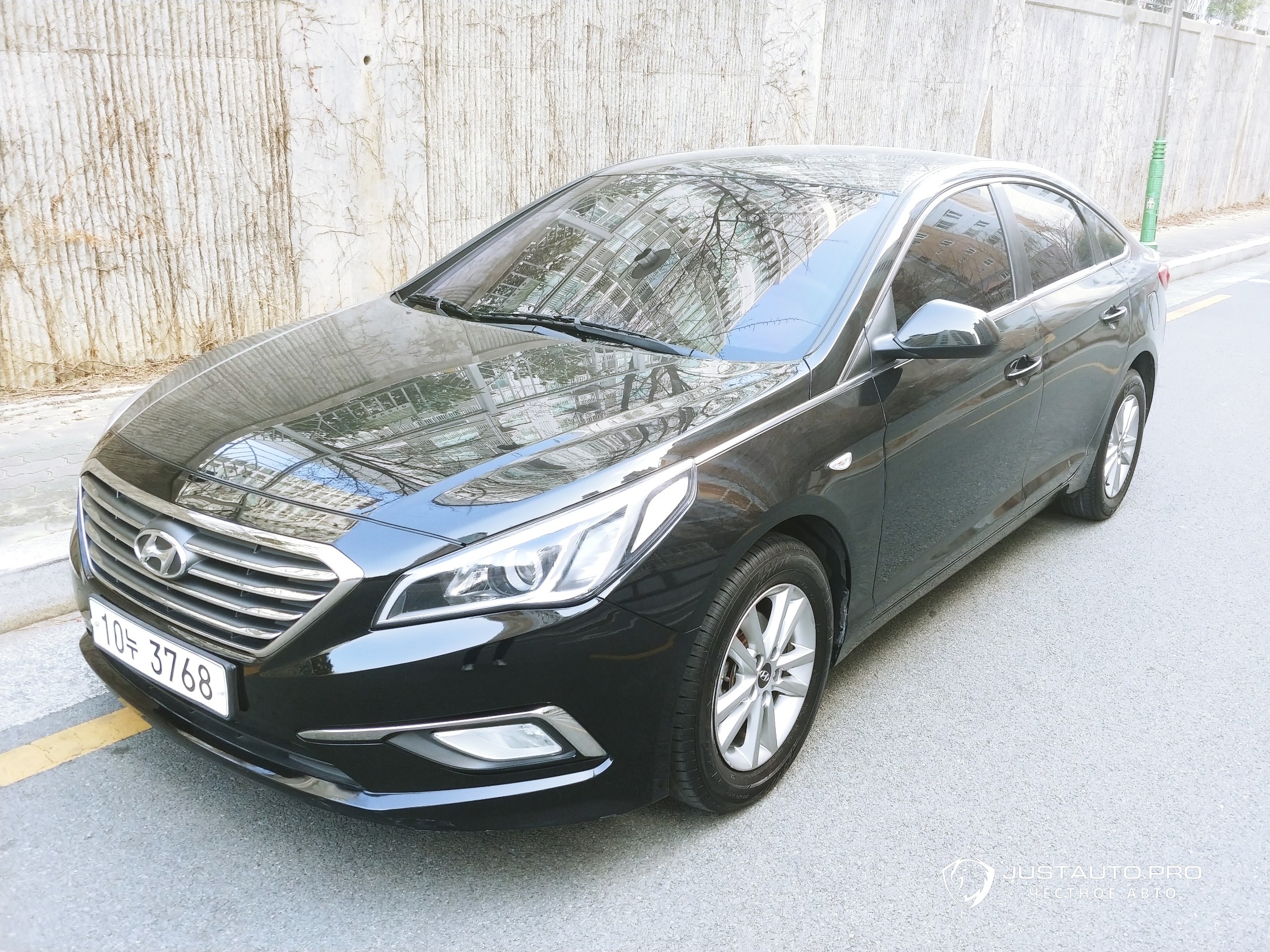 Автомобиль Hyundai Sonata