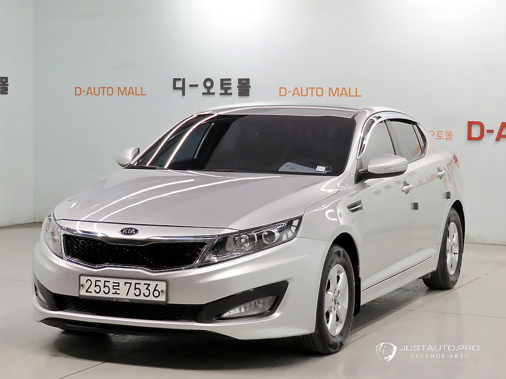 Автомобиль Kia K5