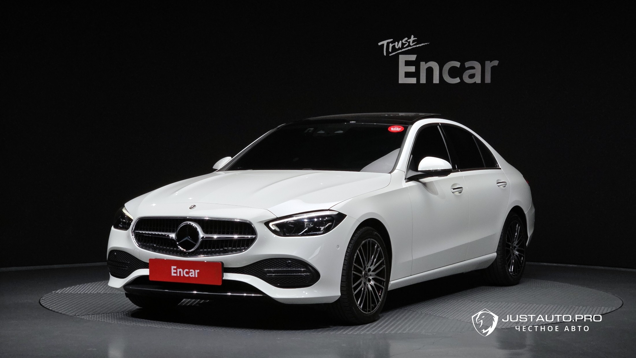 Автомобиль Mercedes-Benz C-Class