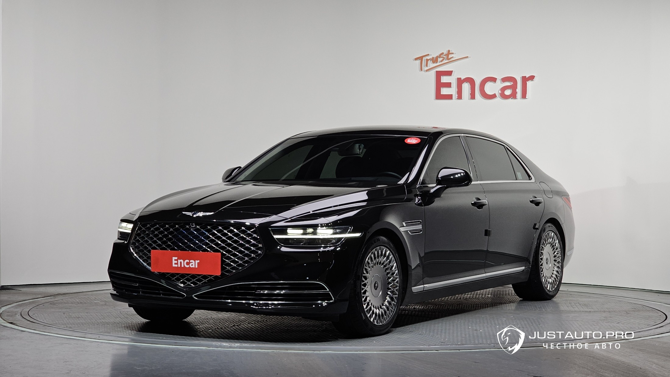 Автомобиль Genesis G90