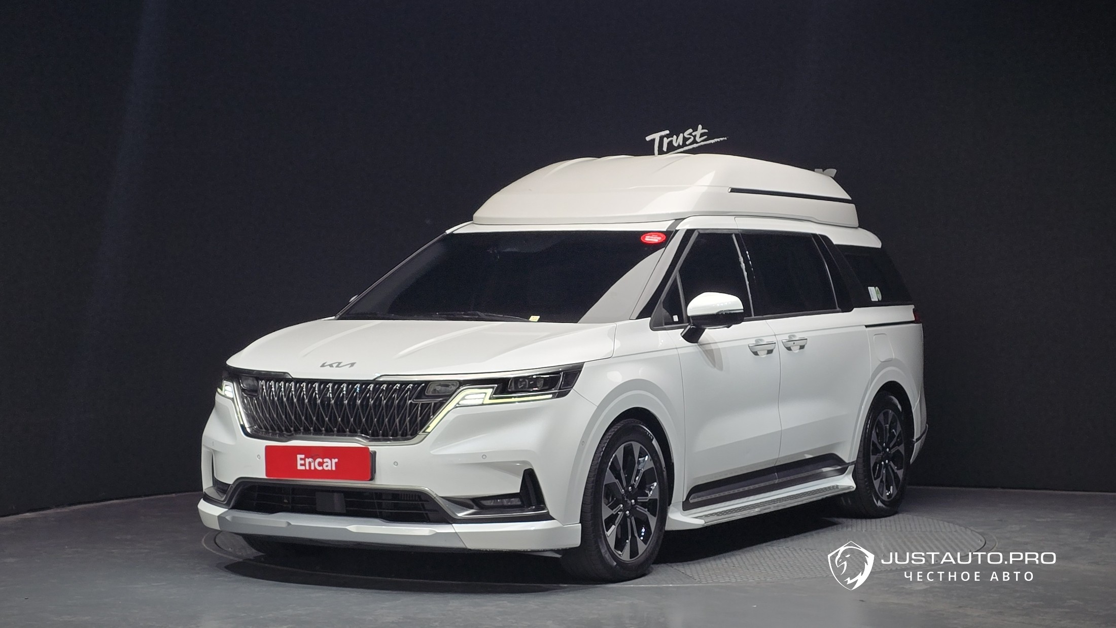 Автомобиль Kia Canival