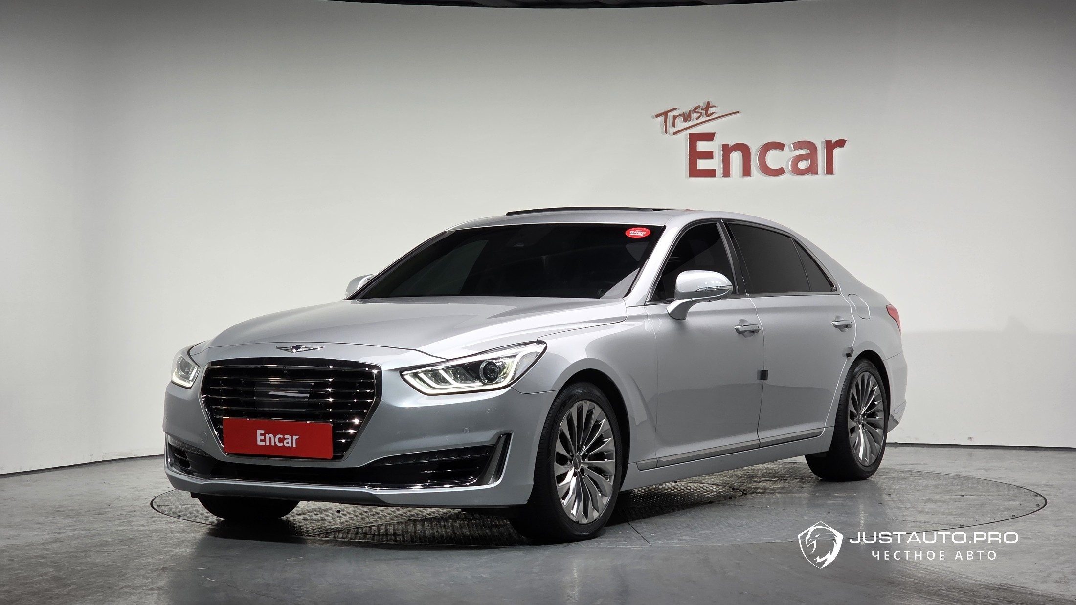 Автомобиль Genesis EQ900