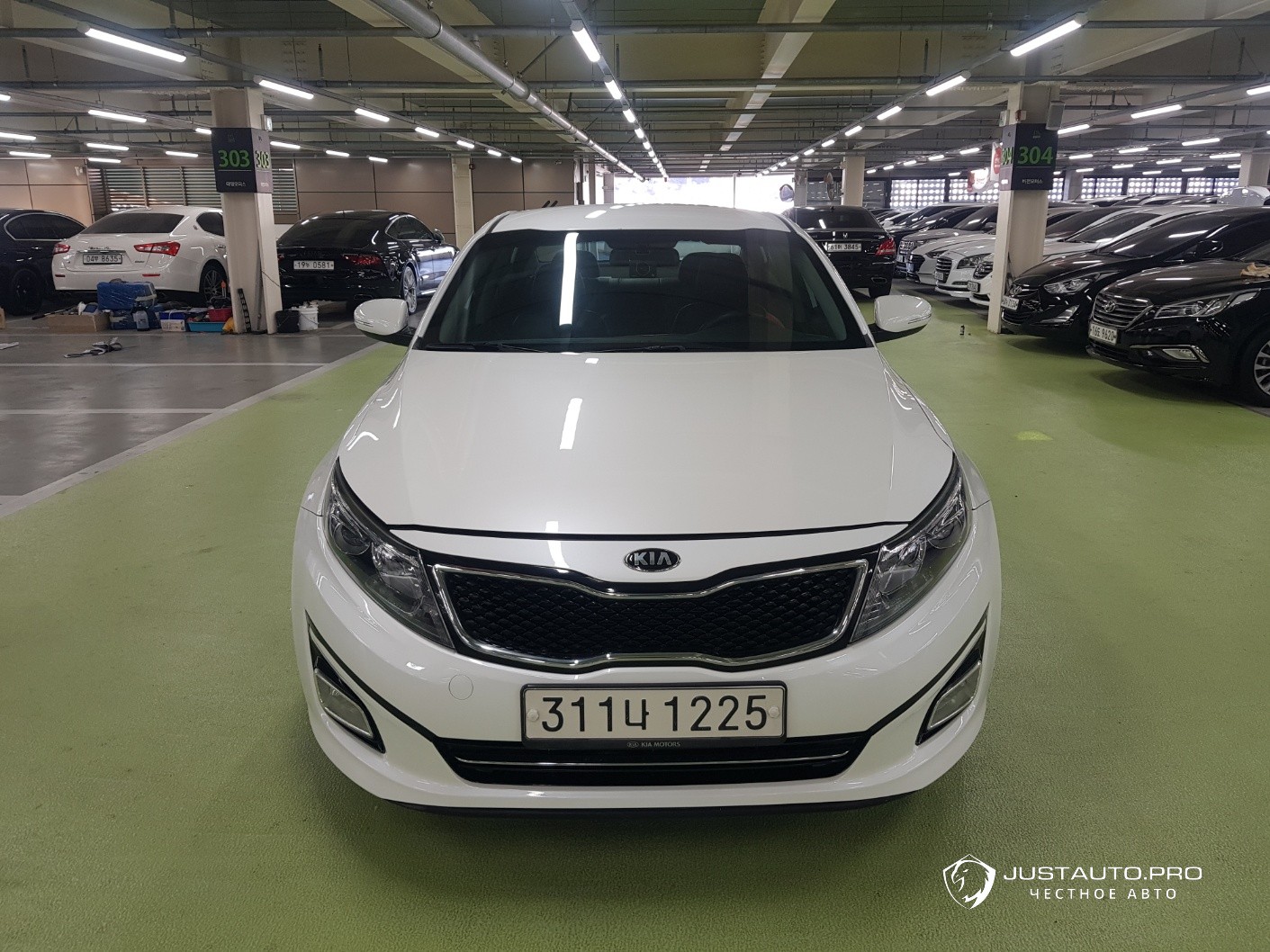 Автомобиль Kia K5