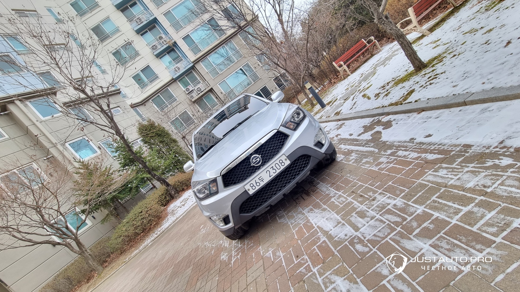 Автомобиль KG_Mobility_Ssangyong KORANDO