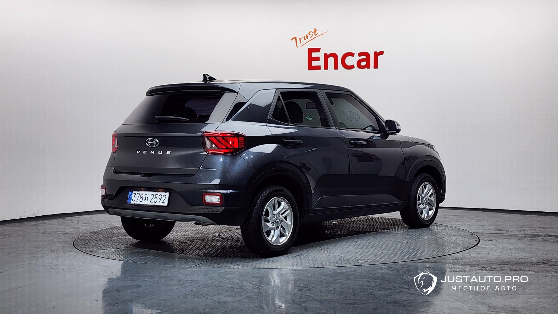 Автомобиль Hyundai Venue