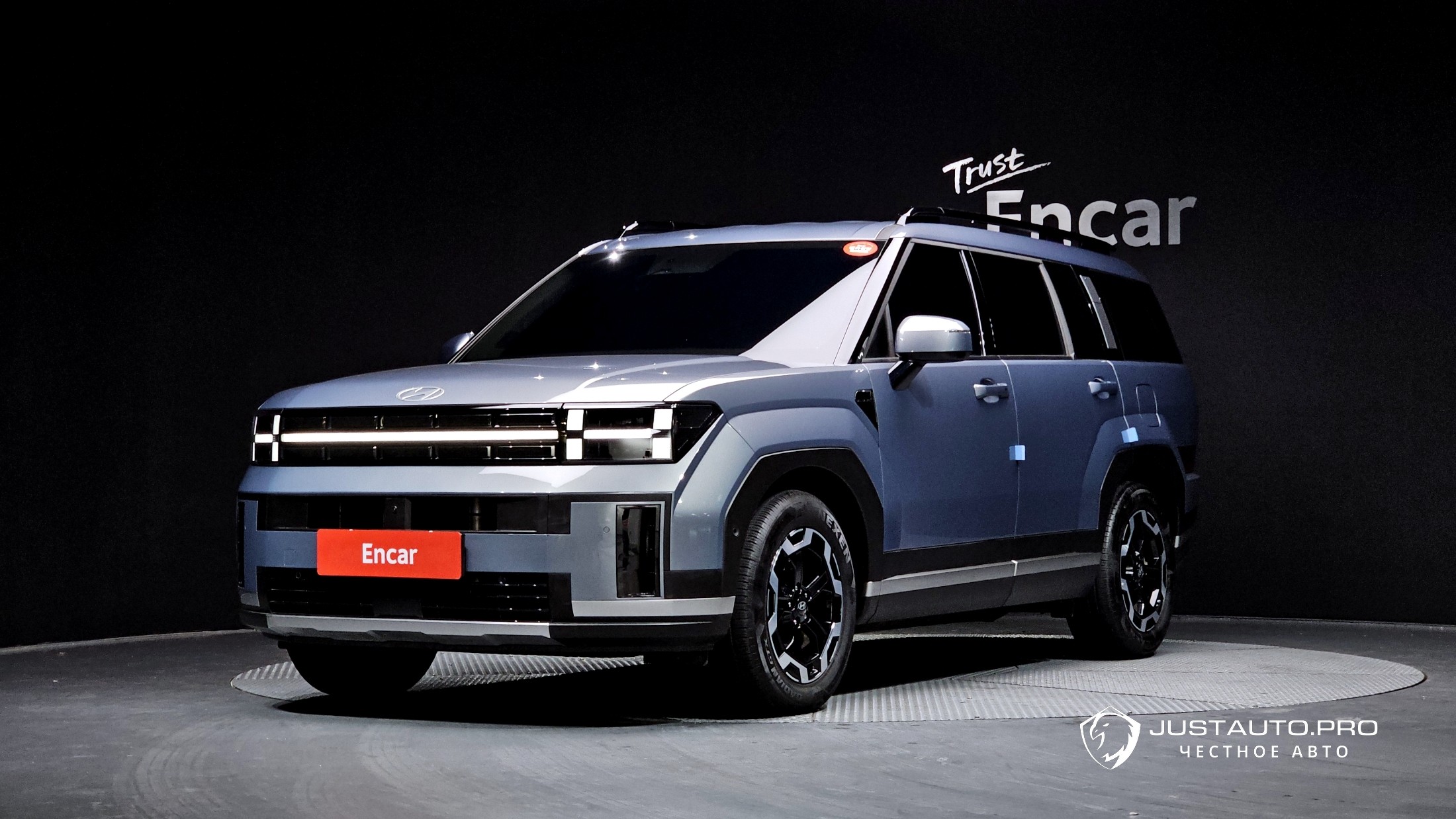 Автомобиль Hyundai Santafe