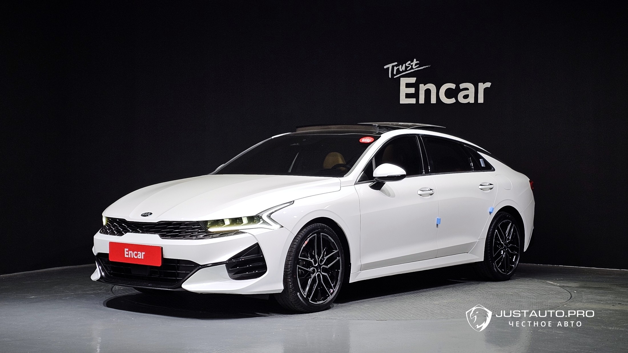 Автомобиль Kia K5