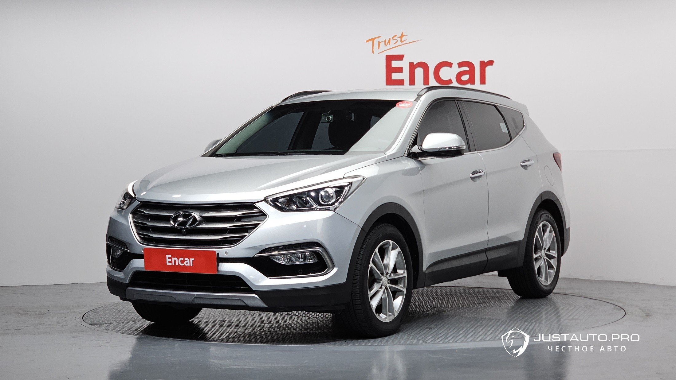 Автомобиль Hyundai Santafe