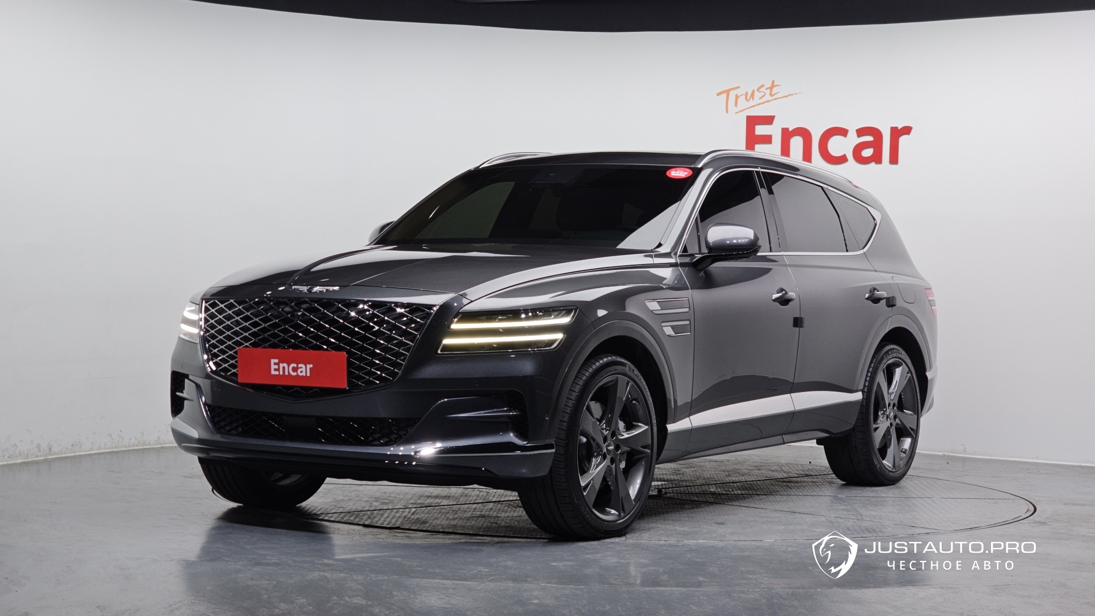 Автомобиль Genesis GV80
