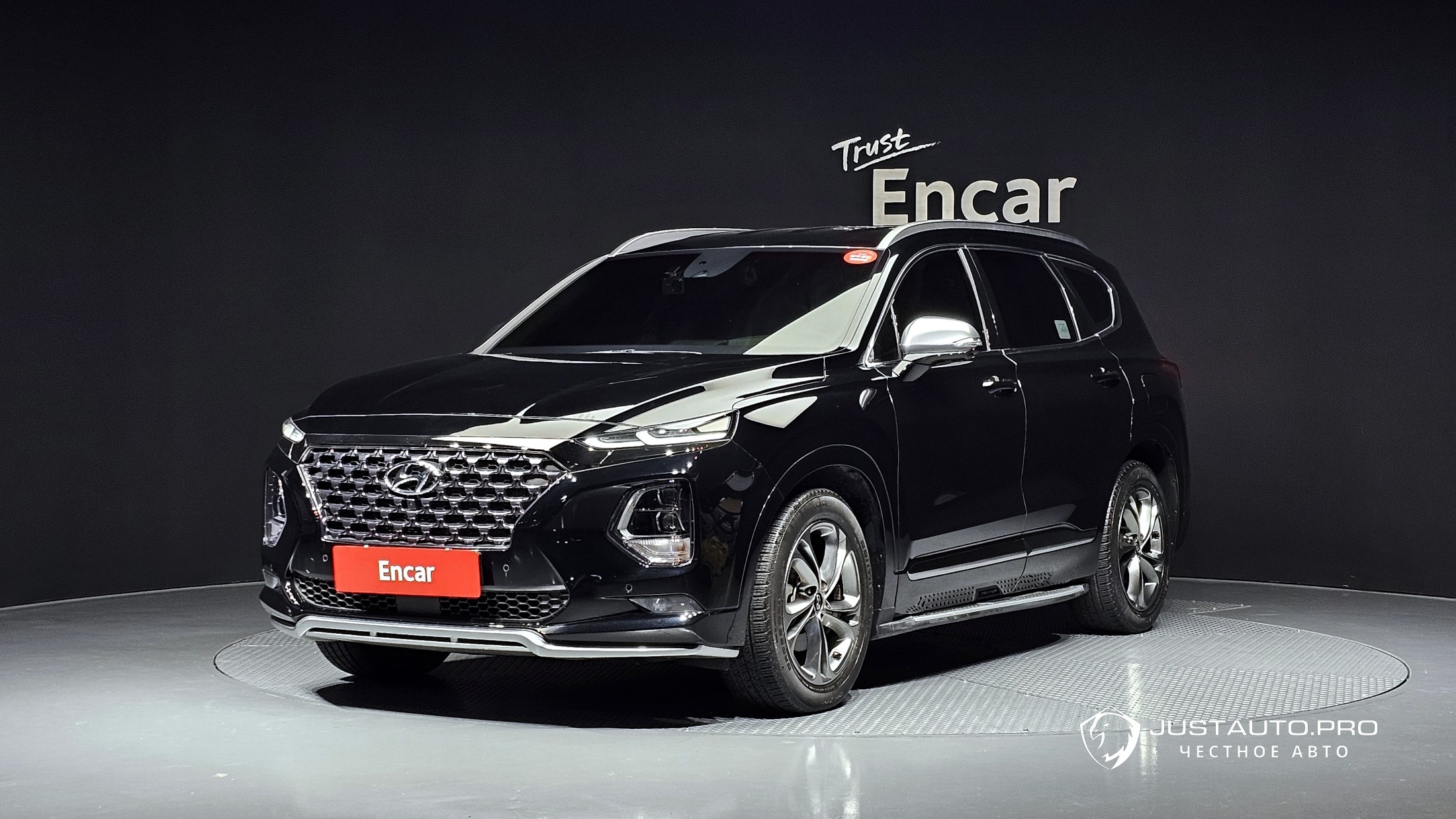 Автомобиль Hyundai Santafe