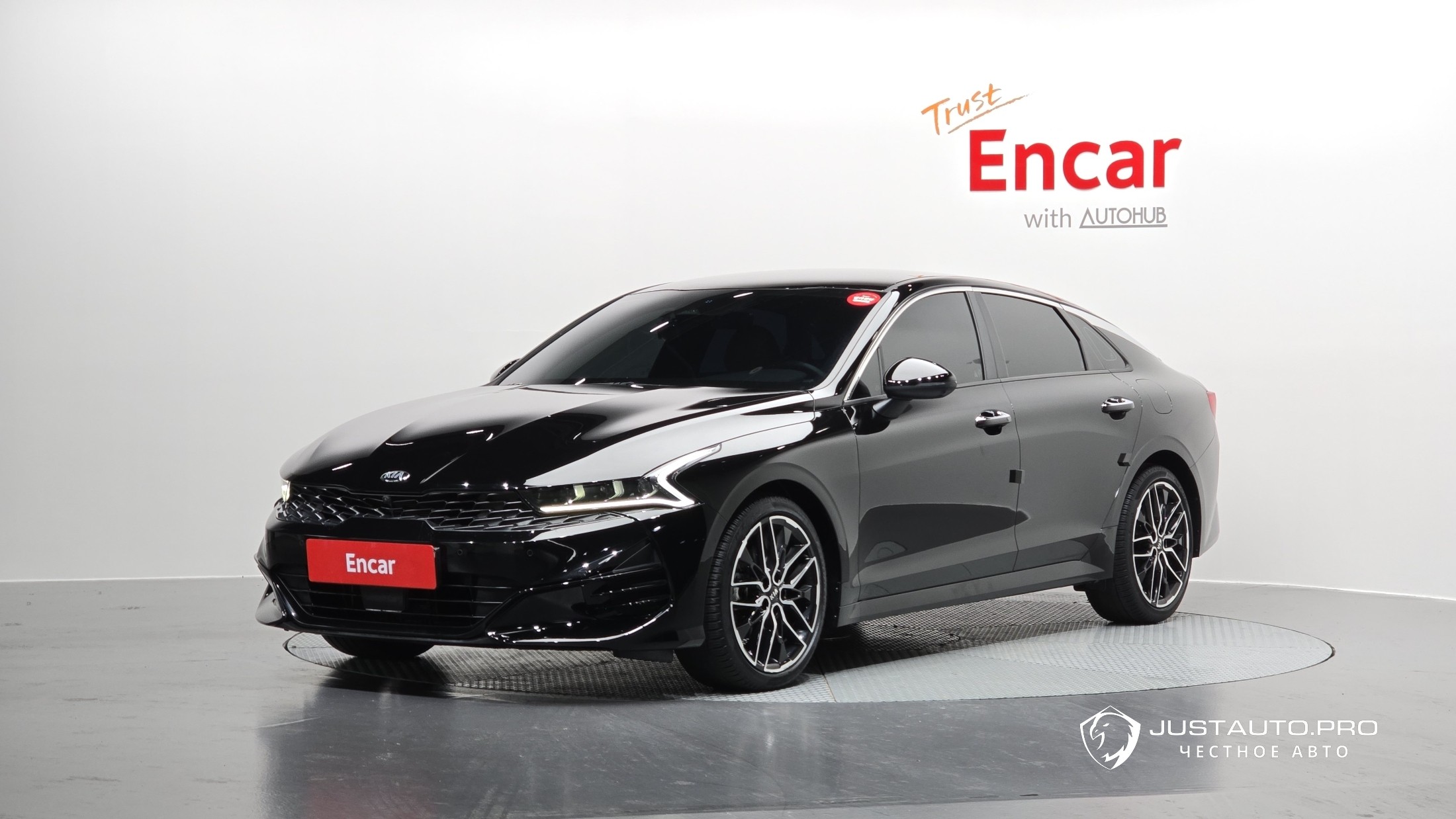 Автомобиль Kia K5