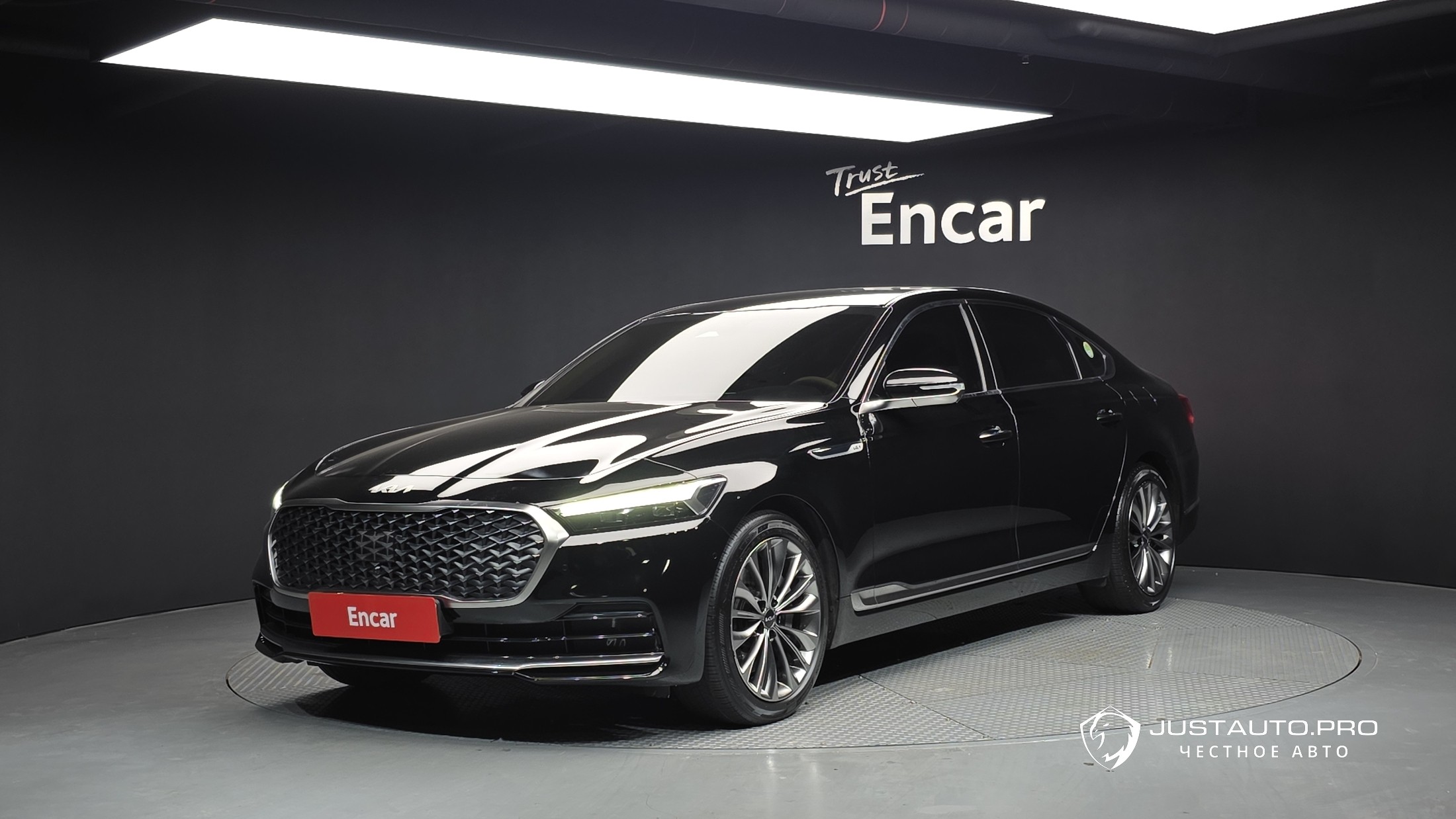 Автомобиль Kia K9