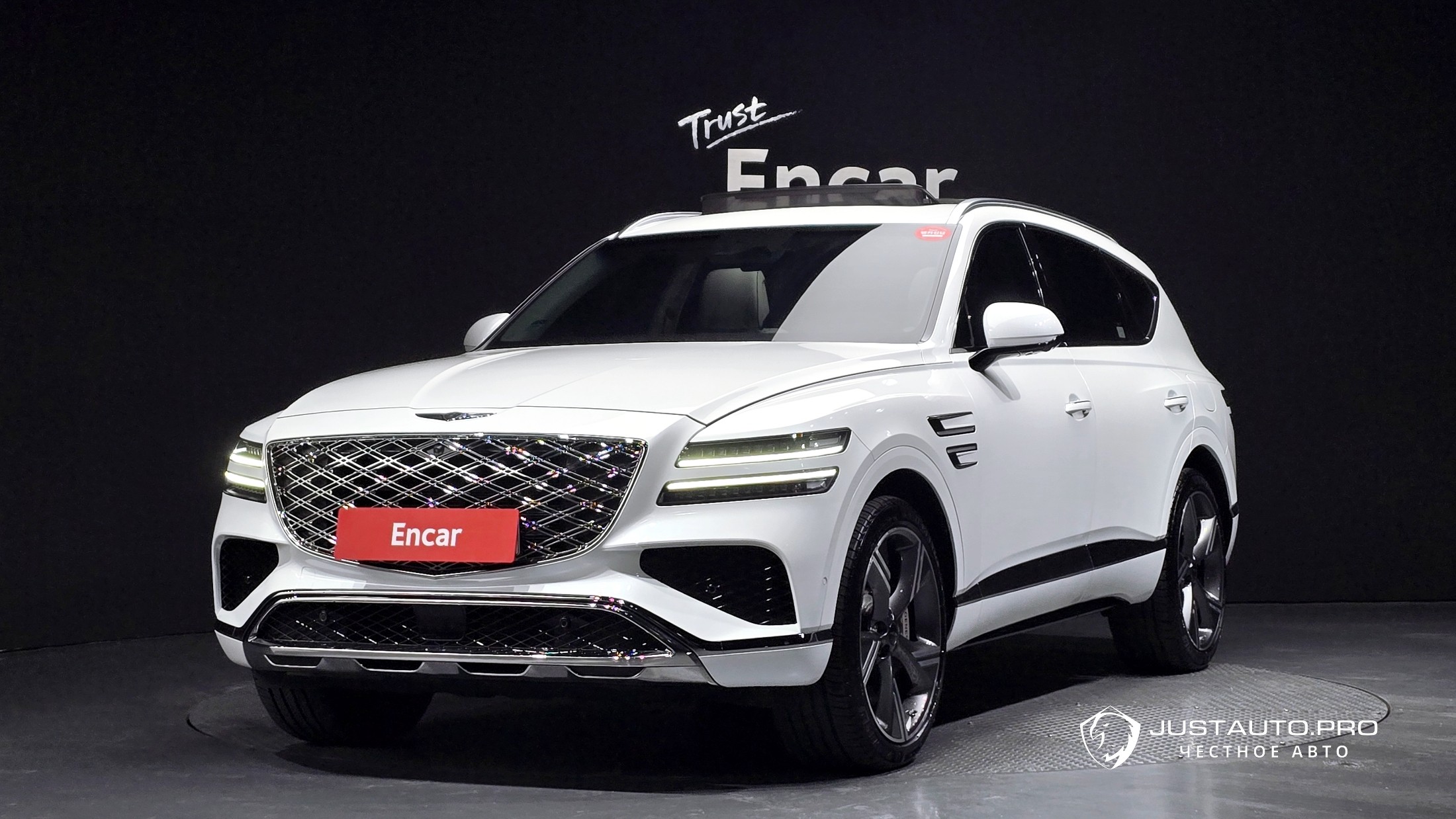 Автомобиль Genesis GV80