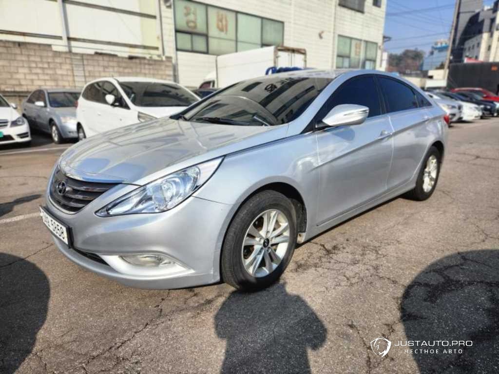 Автомобиль Hyundai Sonata