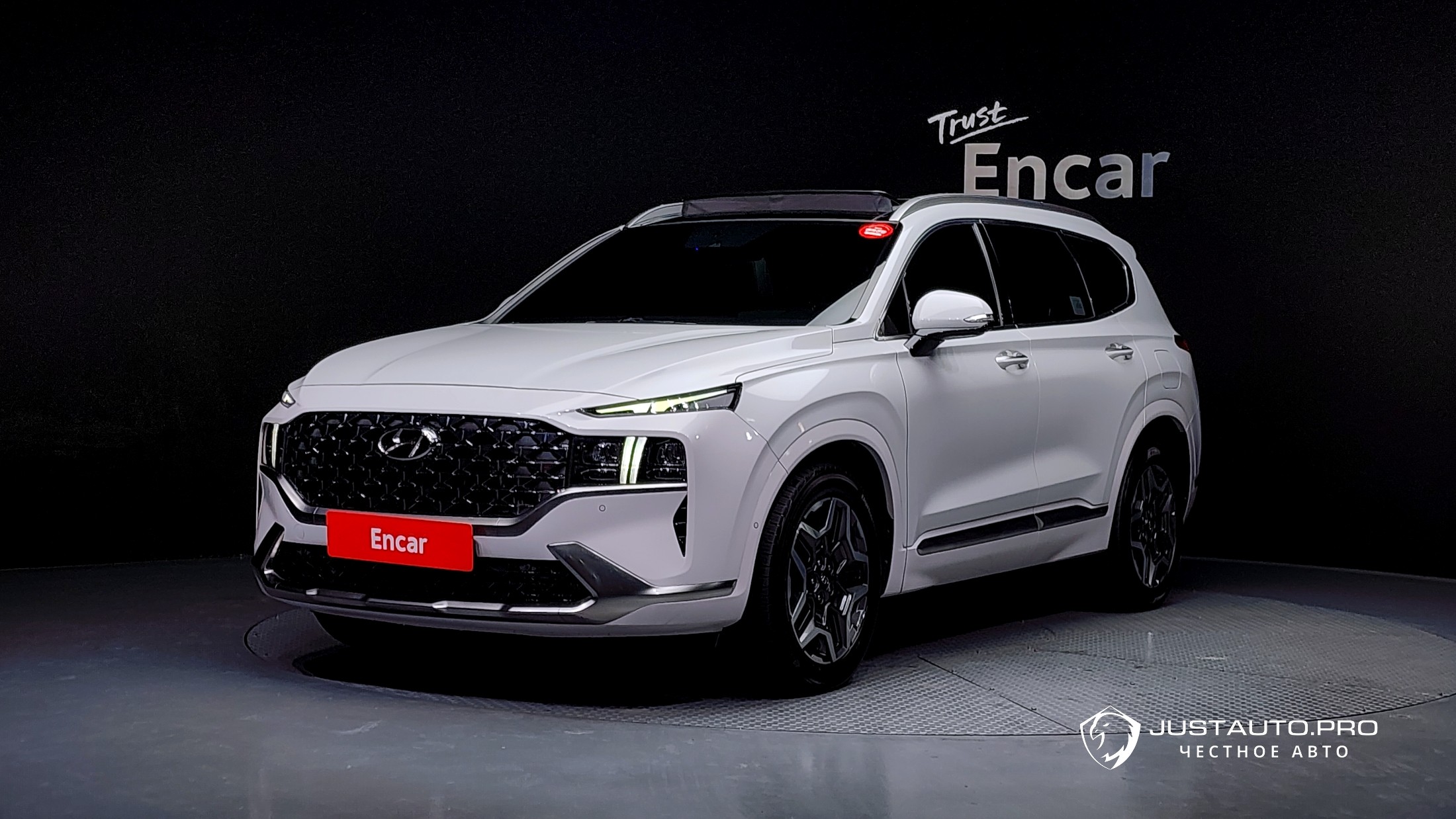 Автомобиль Hyundai Santafe