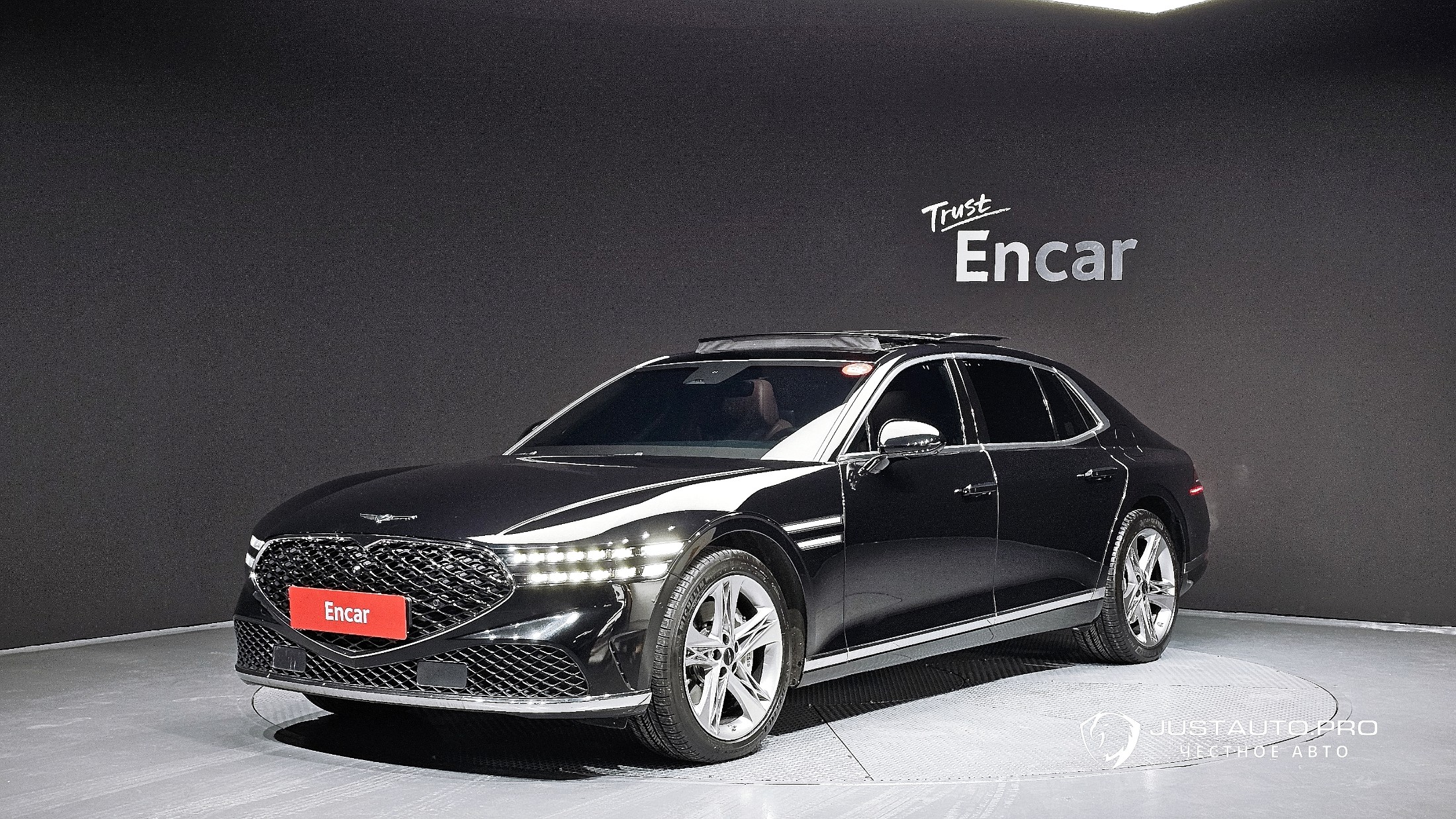 Автомобиль Genesis G90