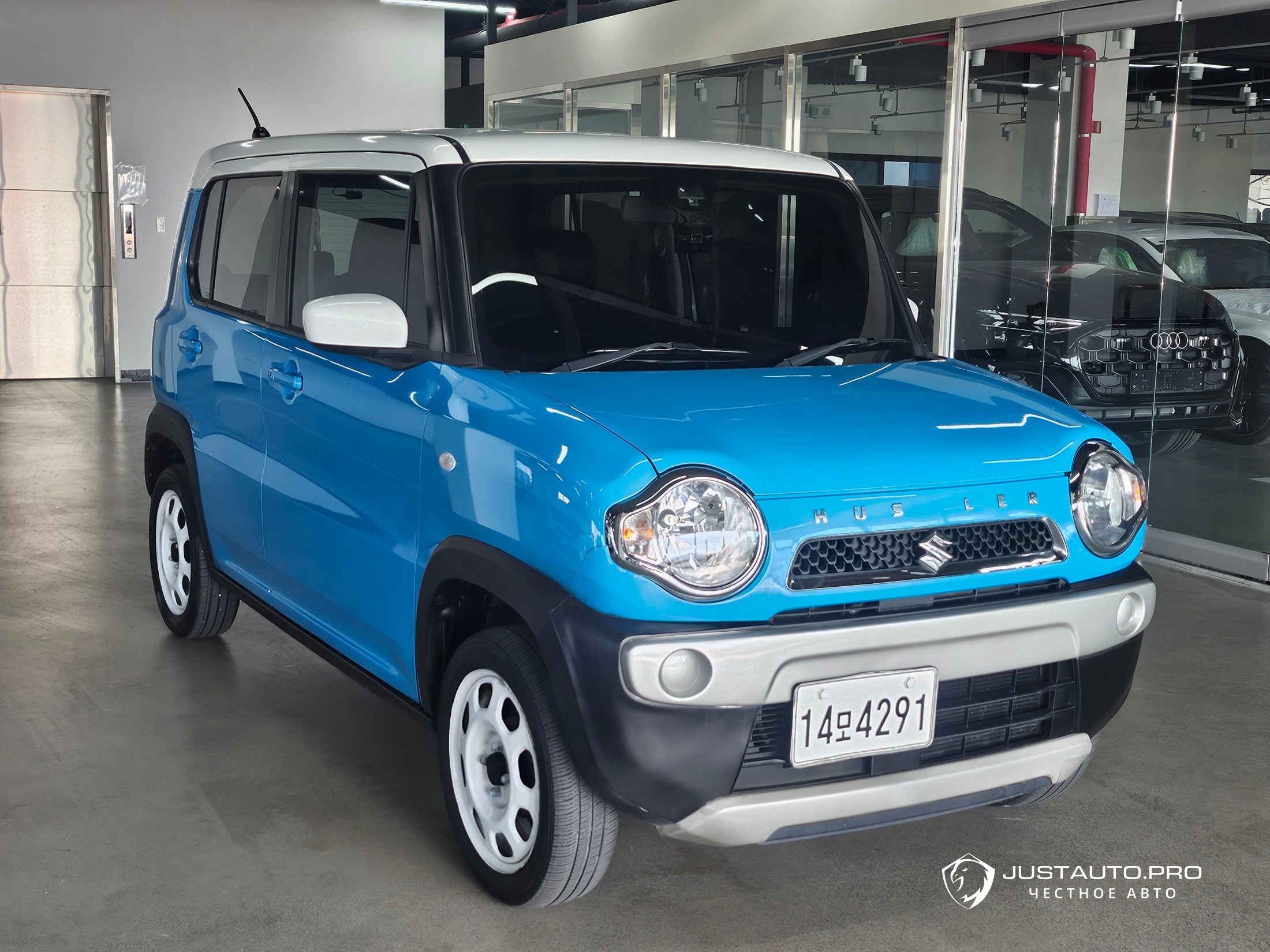 Автомобиль Suzuki HUSTLER