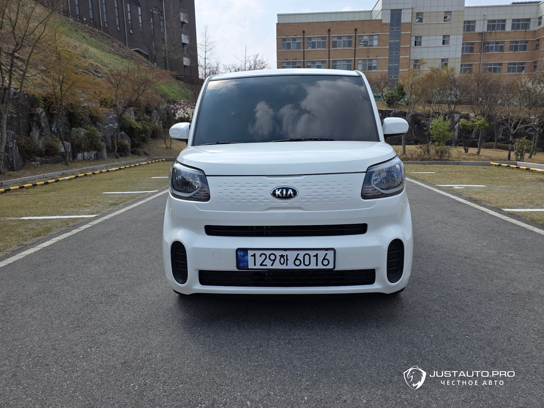 Автомобиль Kia RAY