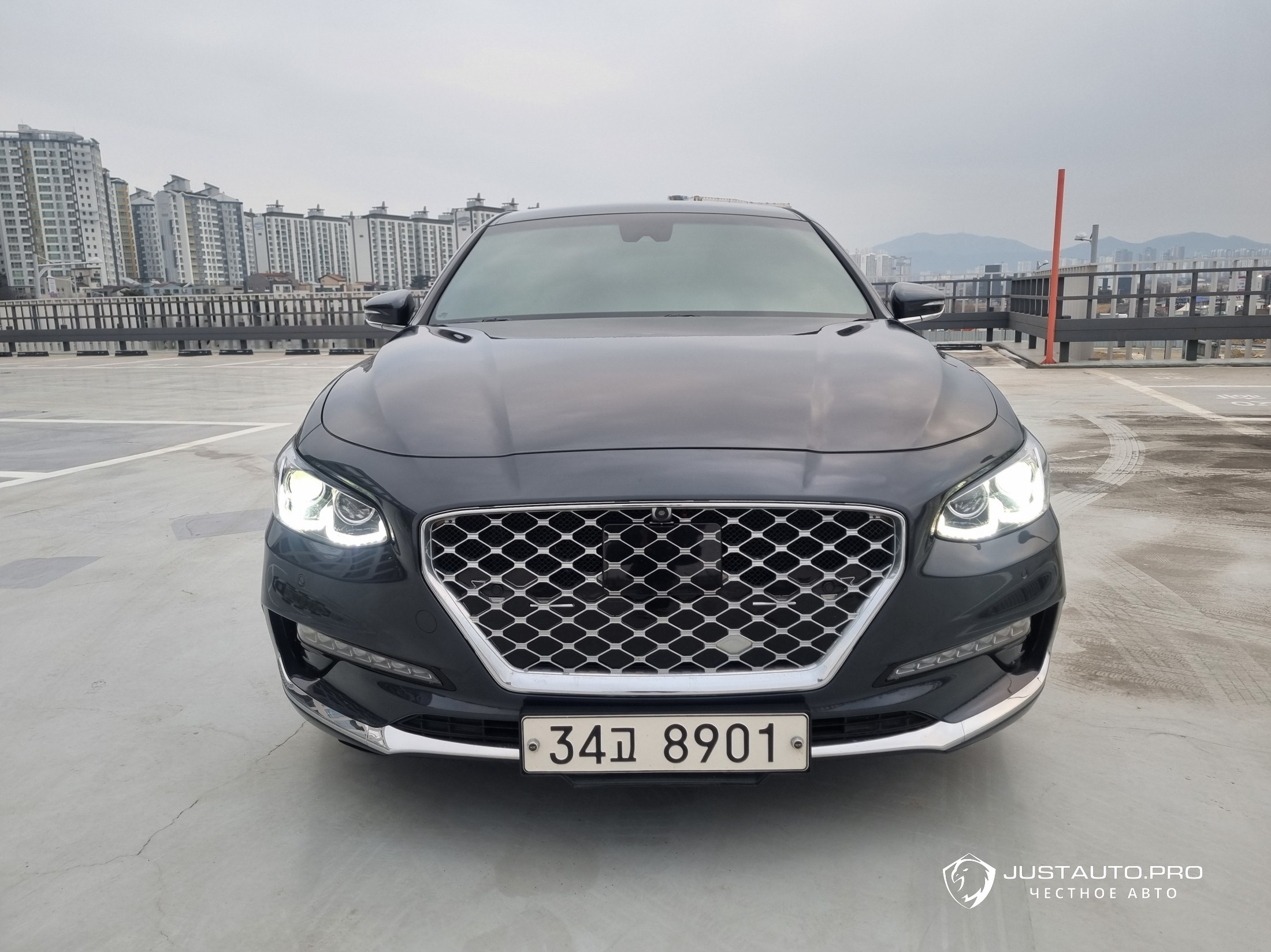Автомобиль Hyundai Grandeur