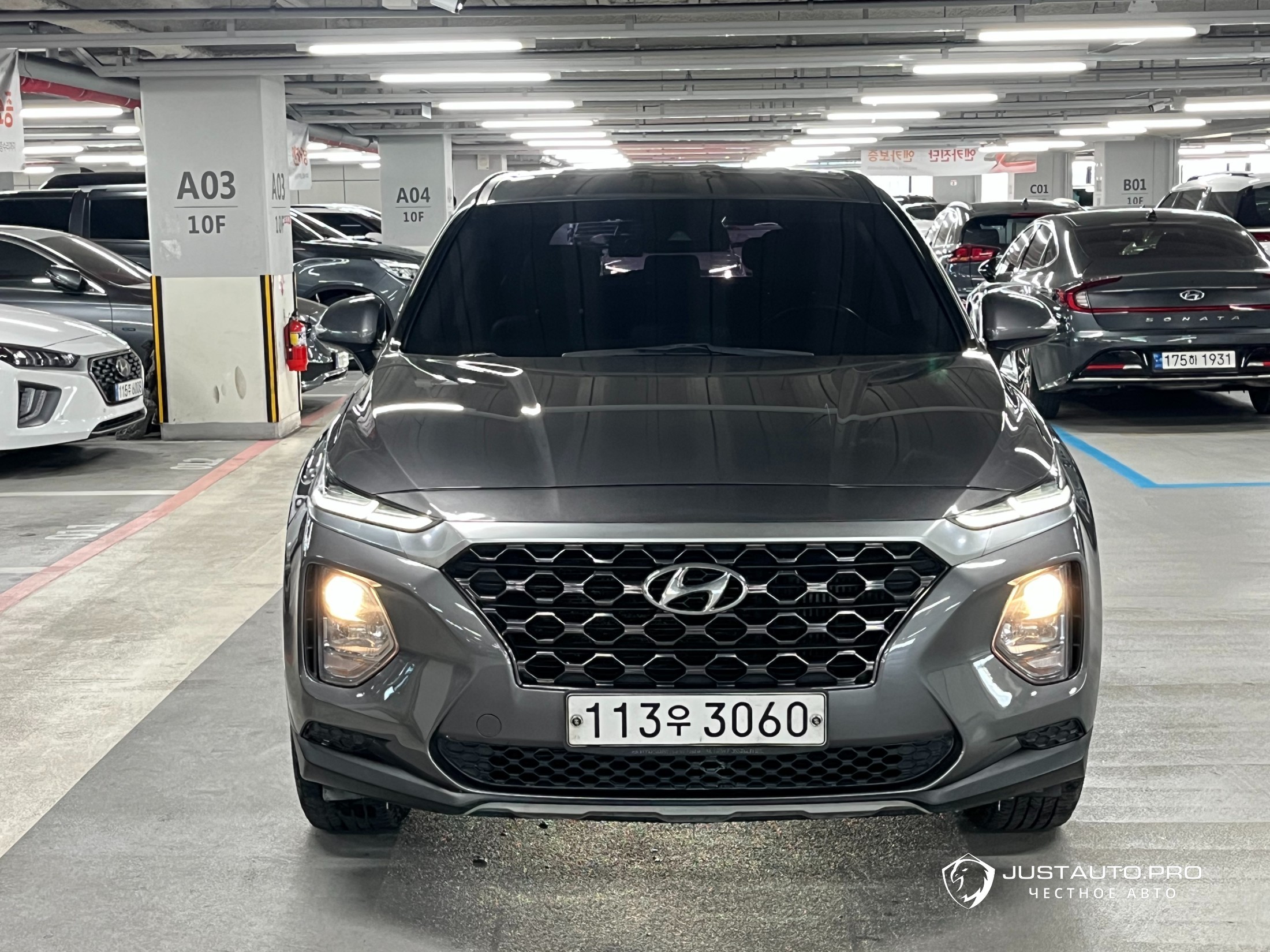 Автомобиль Hyundai Santafe