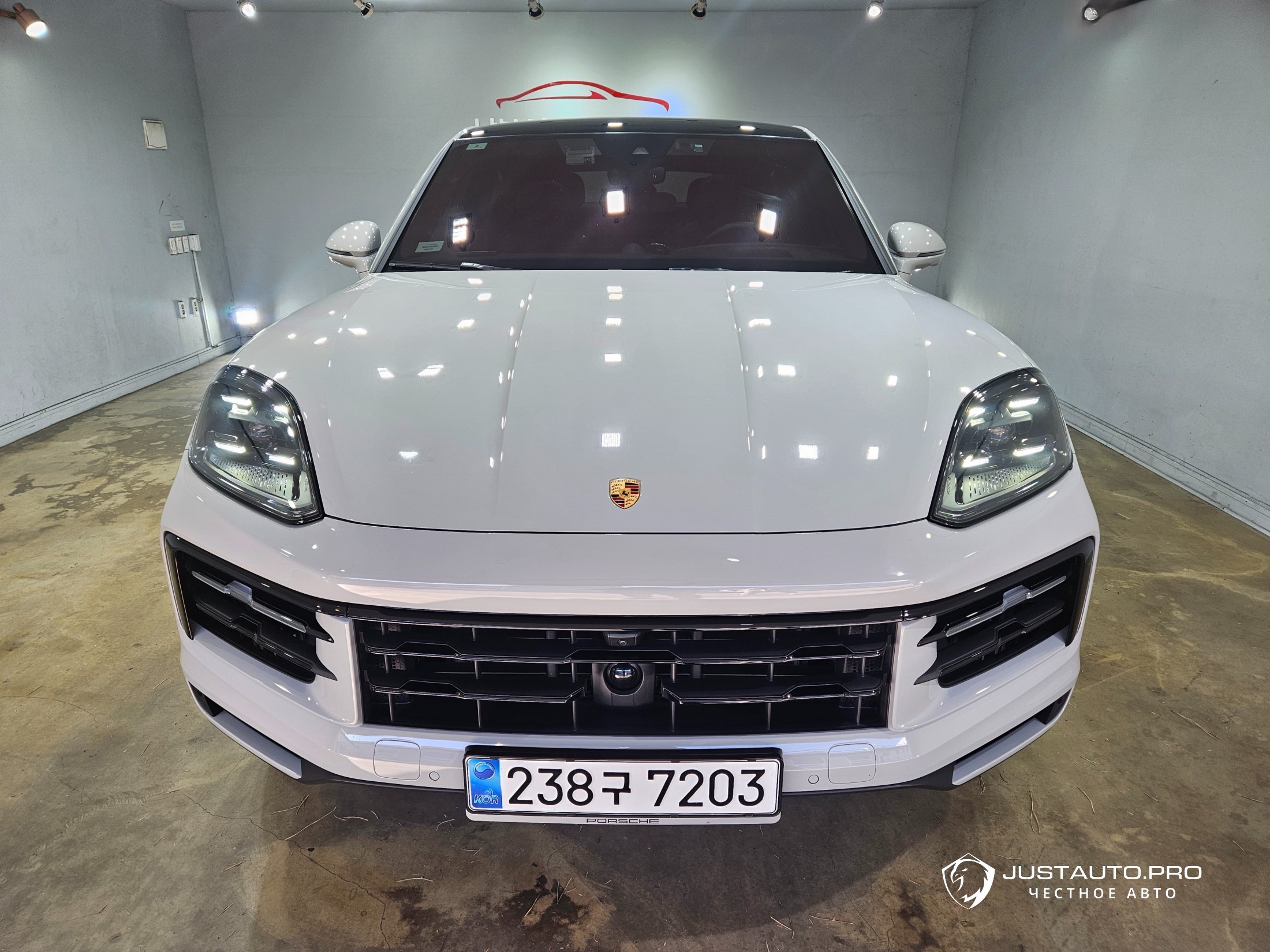 Автомобиль Porsche Cayenne