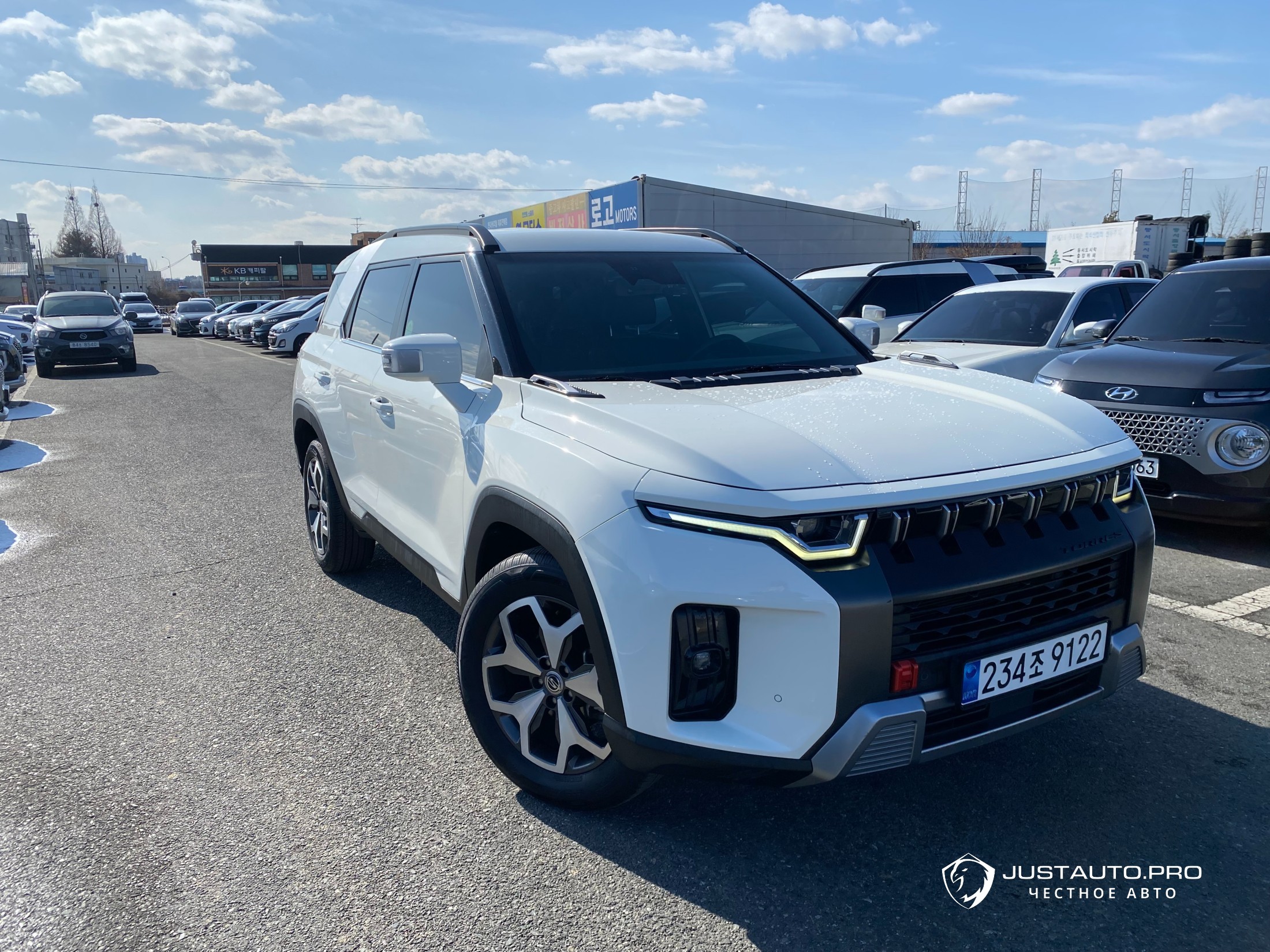 Автомобиль KG_Mobility_Ssangyong Torres