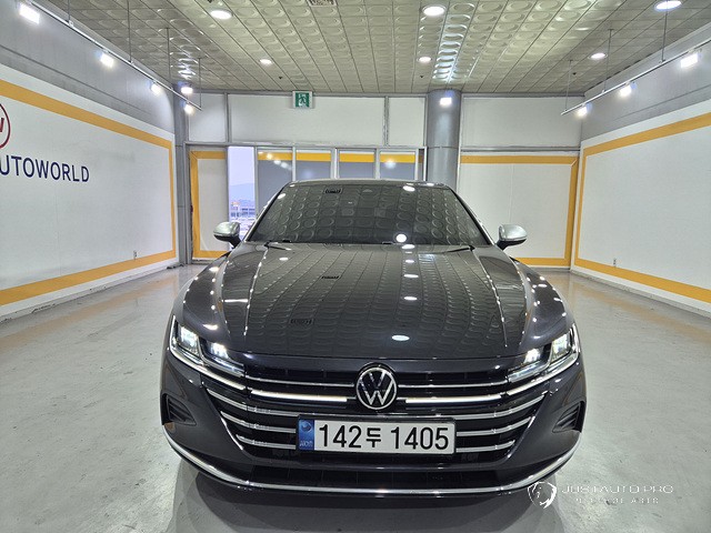 Автомобиль Volkswagen Arteon