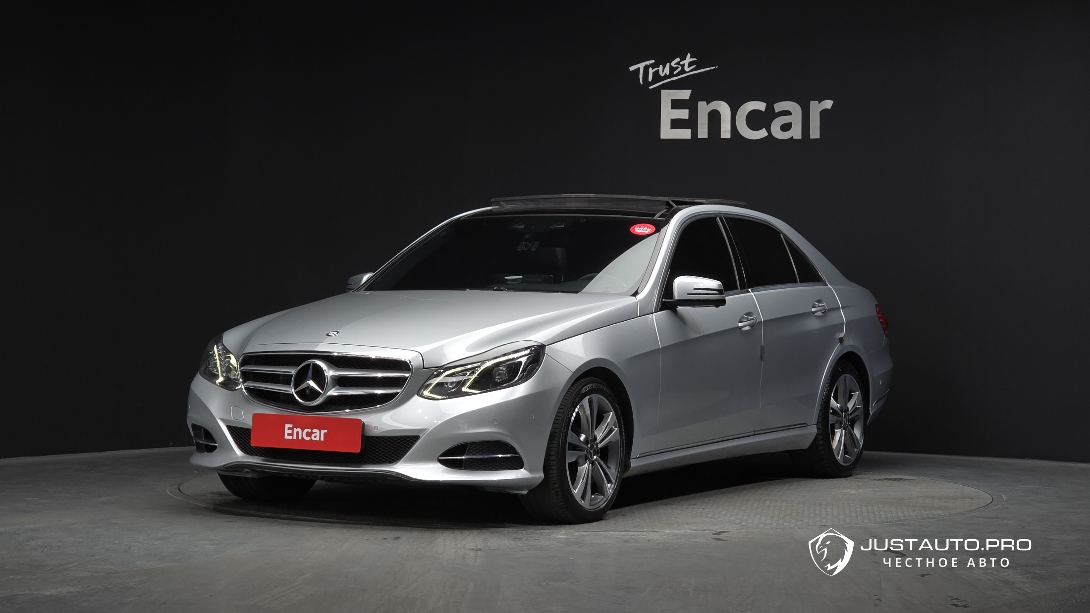 Автомобиль Mercedes-Benz E-Class