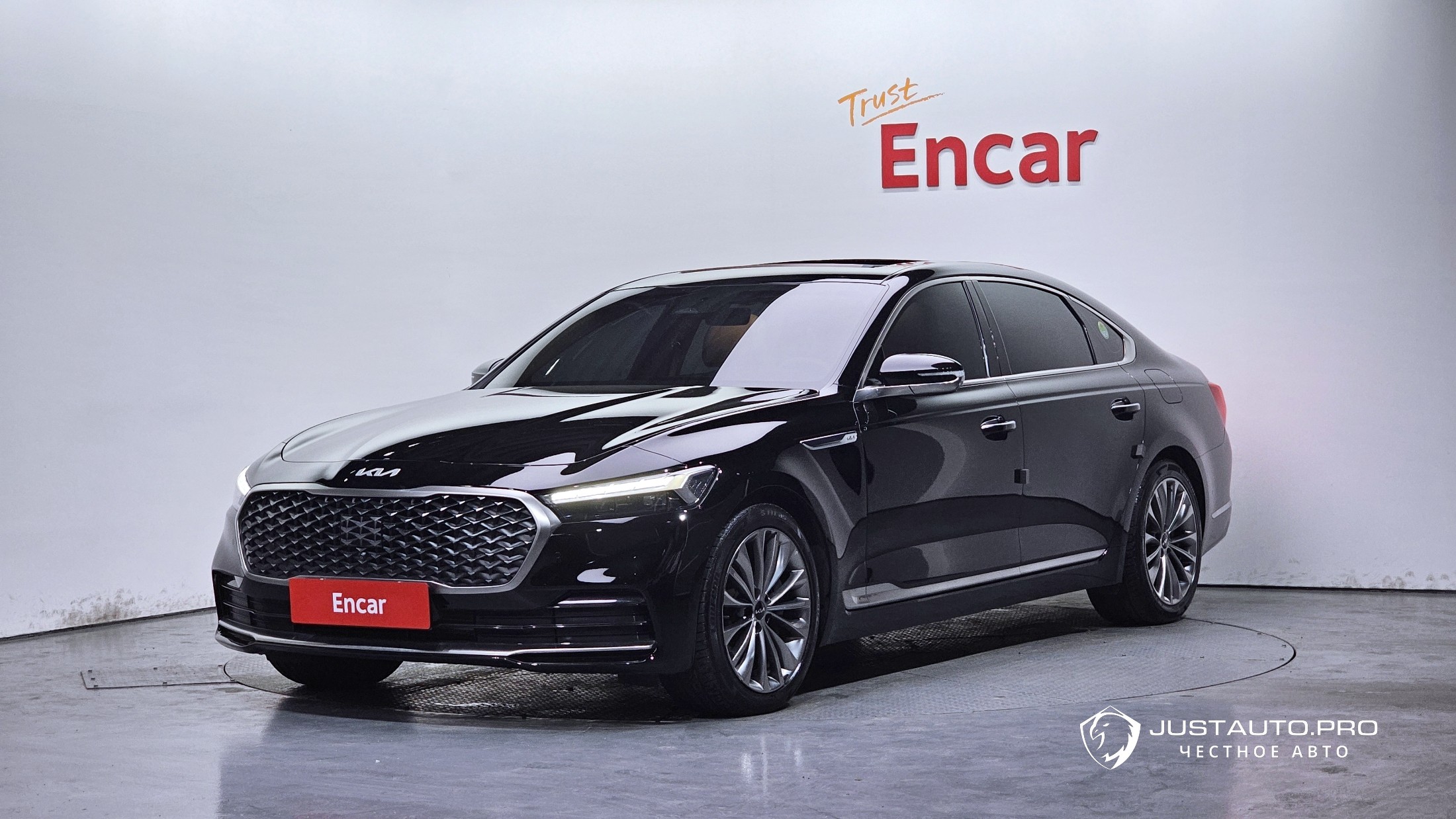 Автомобиль Kia K9