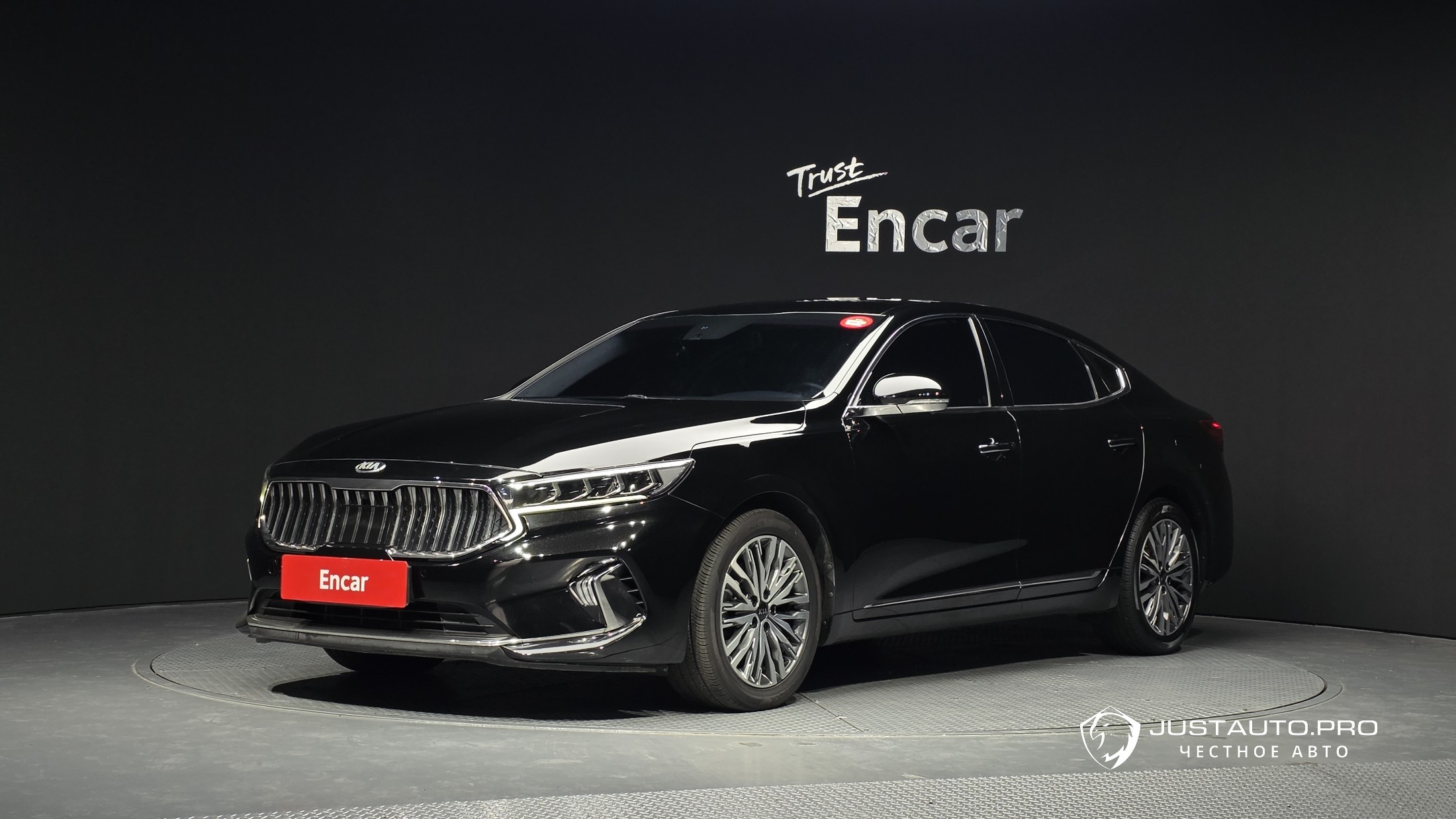 Автомобиль Kia K7