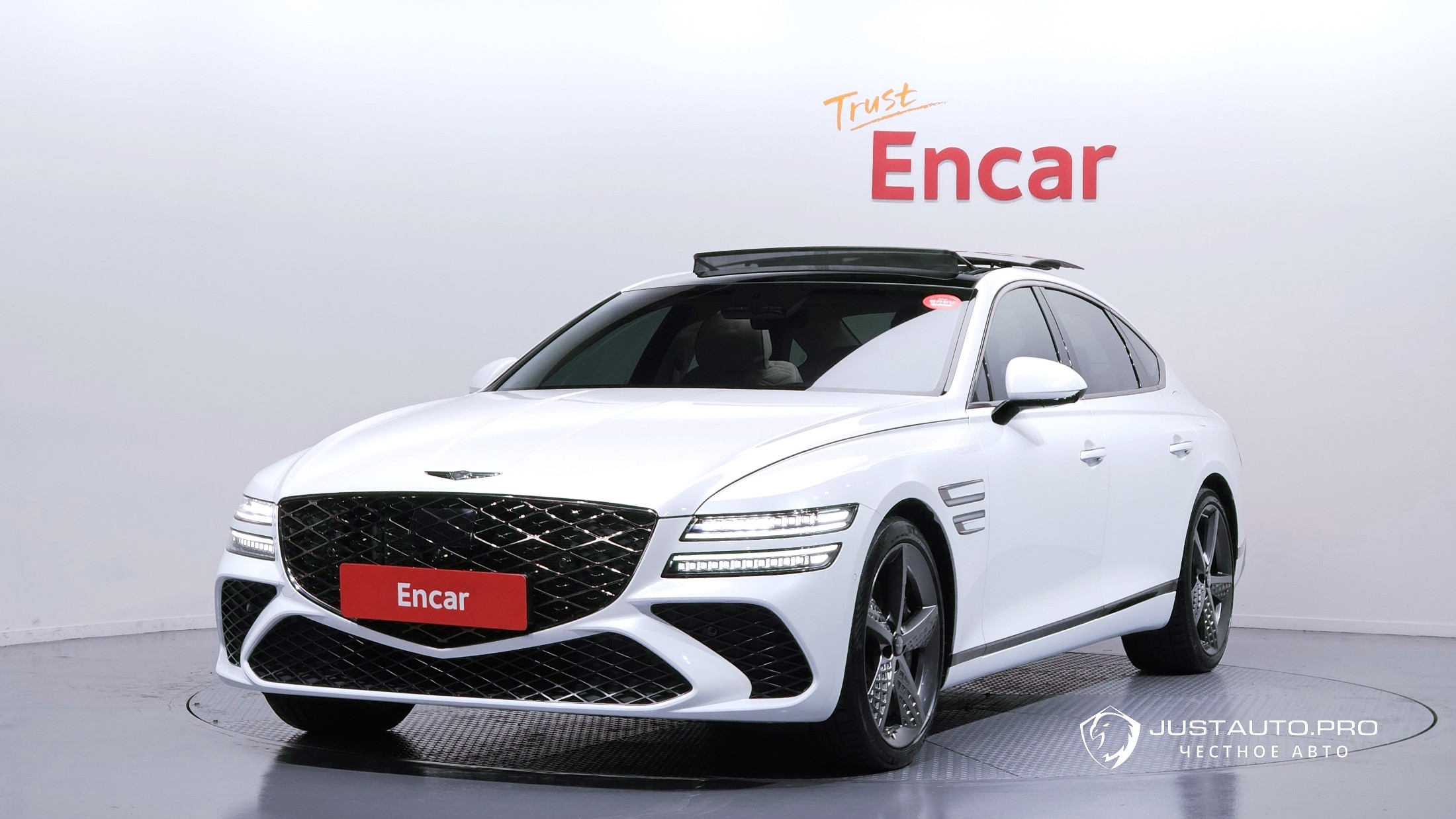 Автомобиль Genesis G80