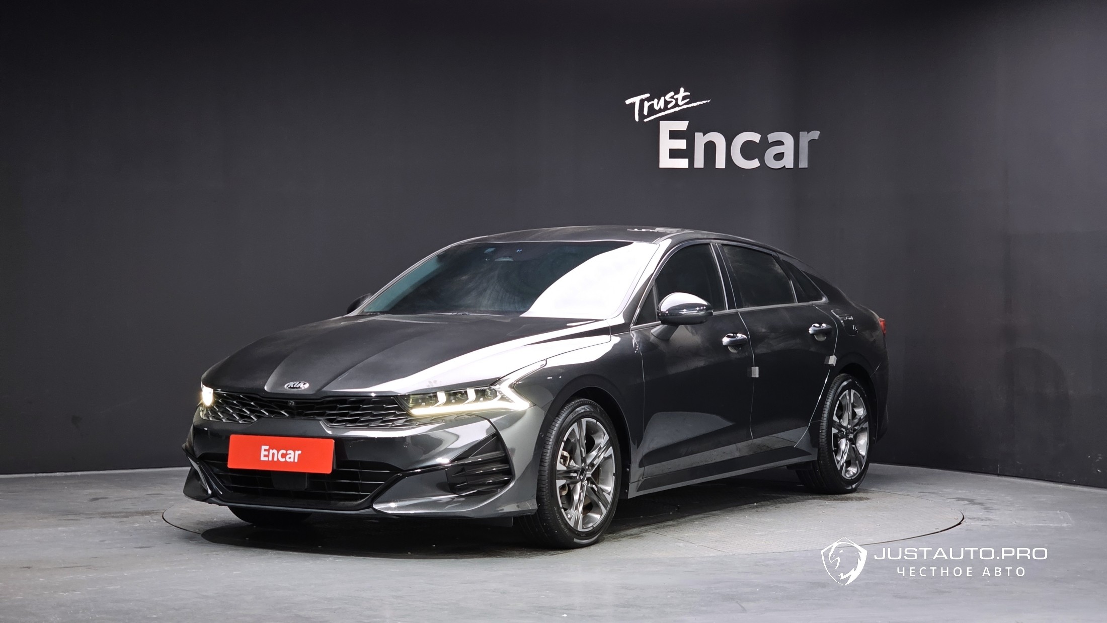 Автомобиль Kia K5