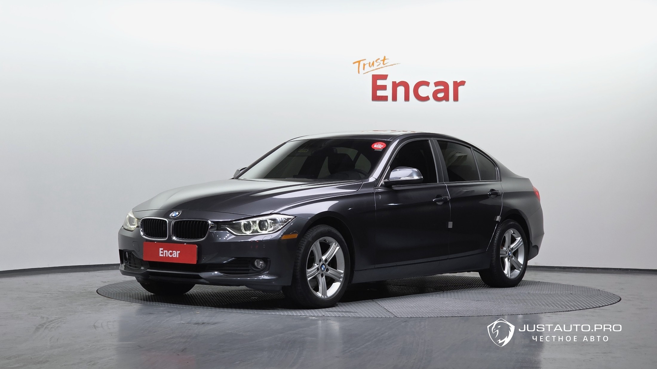 Автомобиль BMW 3-Series