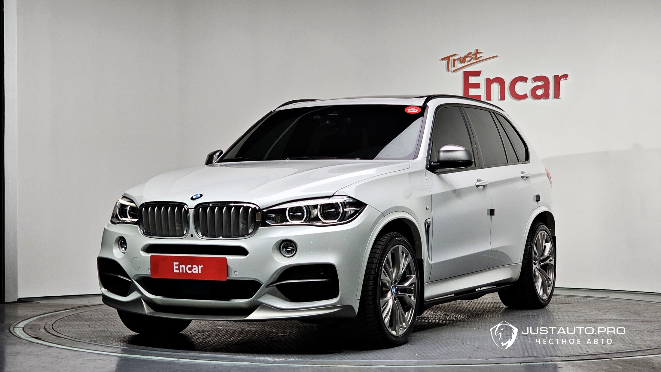 Автомобиль BMW X5