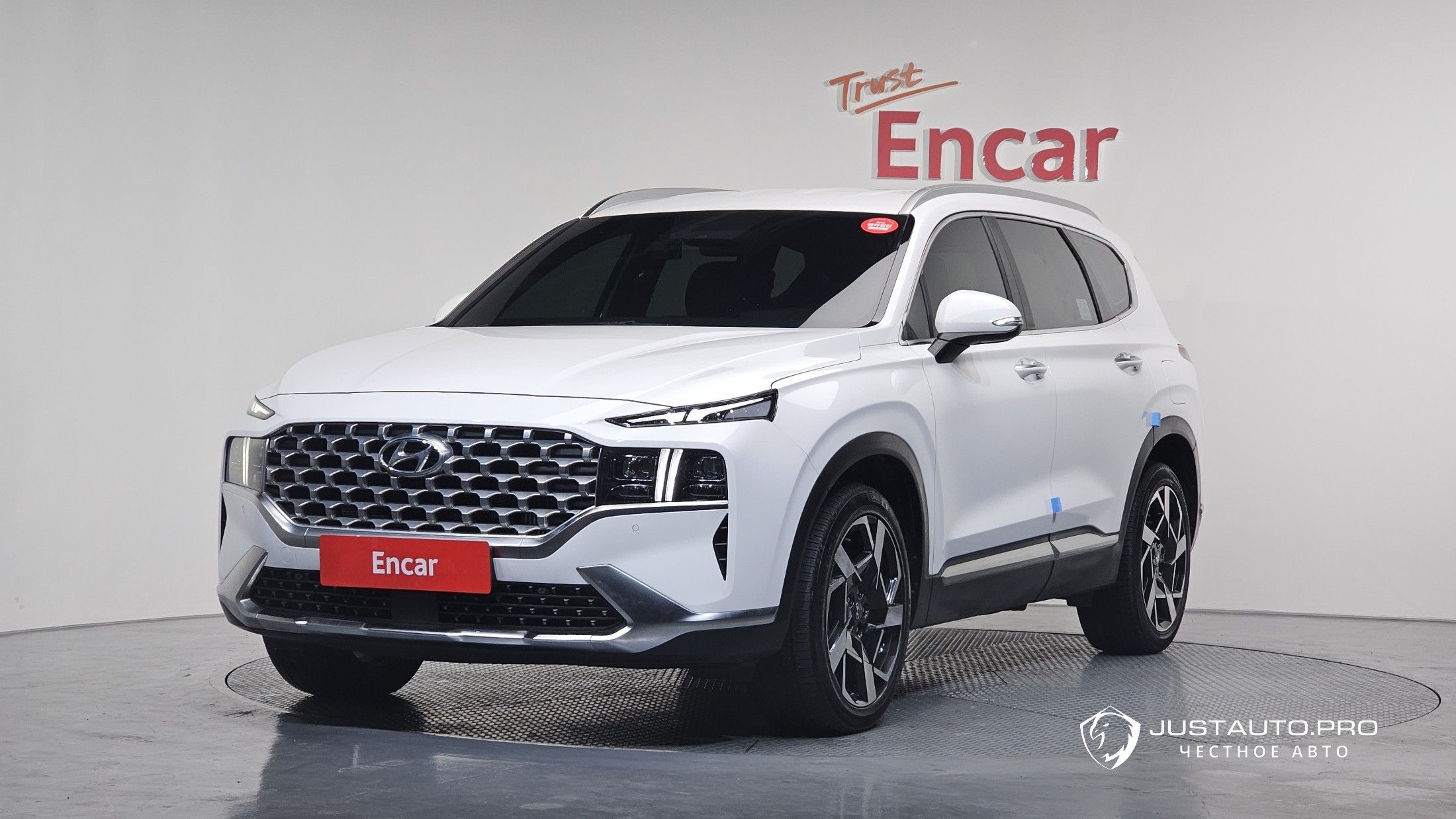 Автомобиль Hyundai Santafe