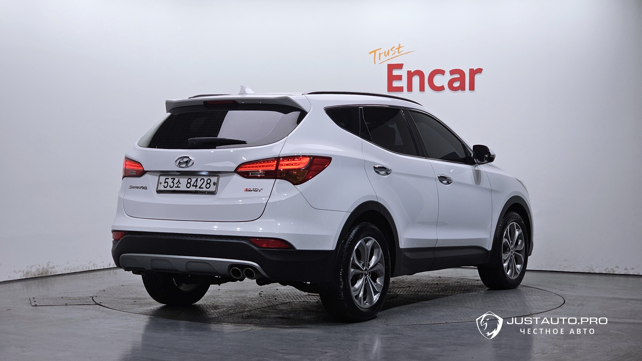 Автомобиль Hyundai Santafe