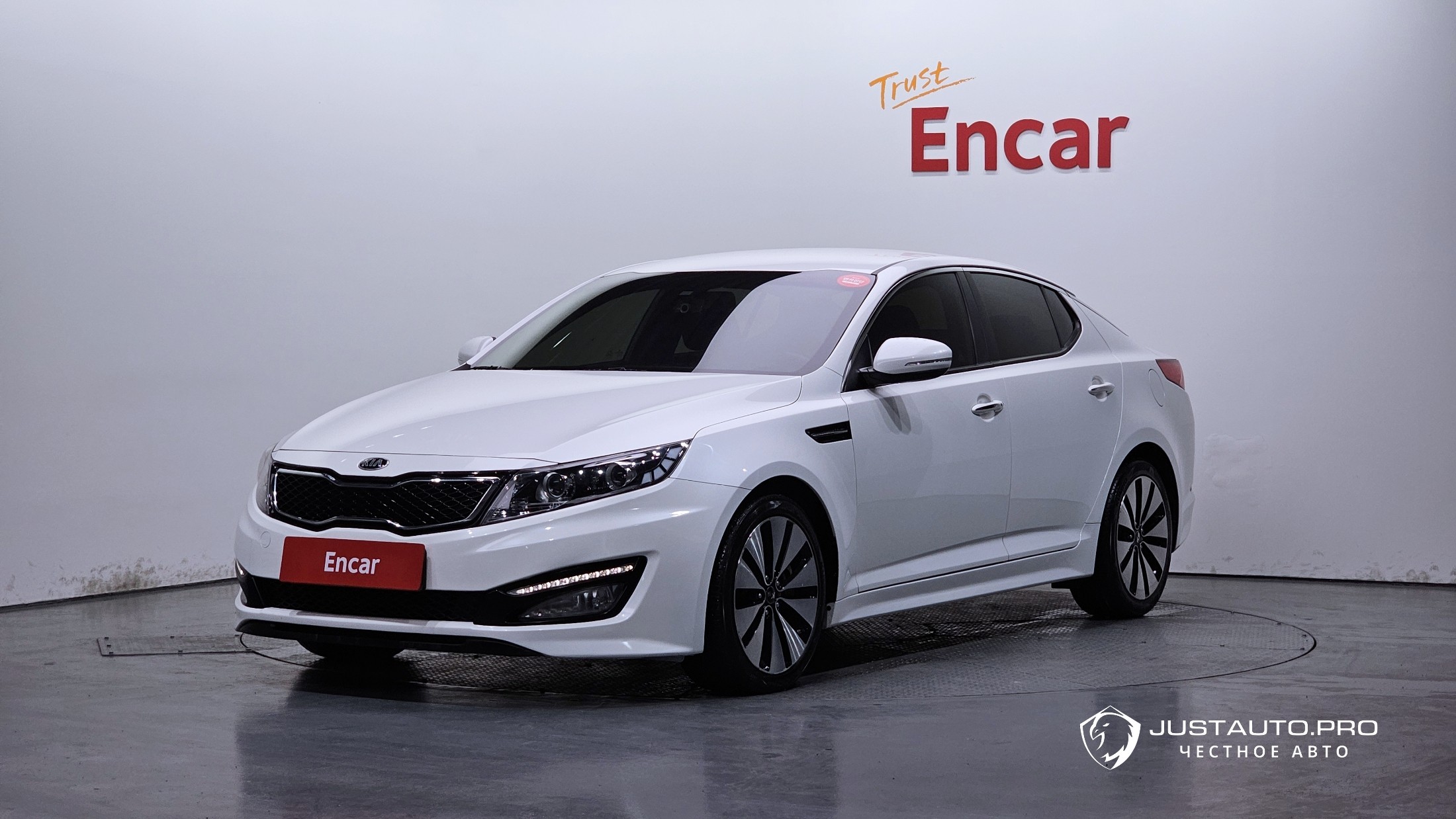 Автомобиль Kia K5