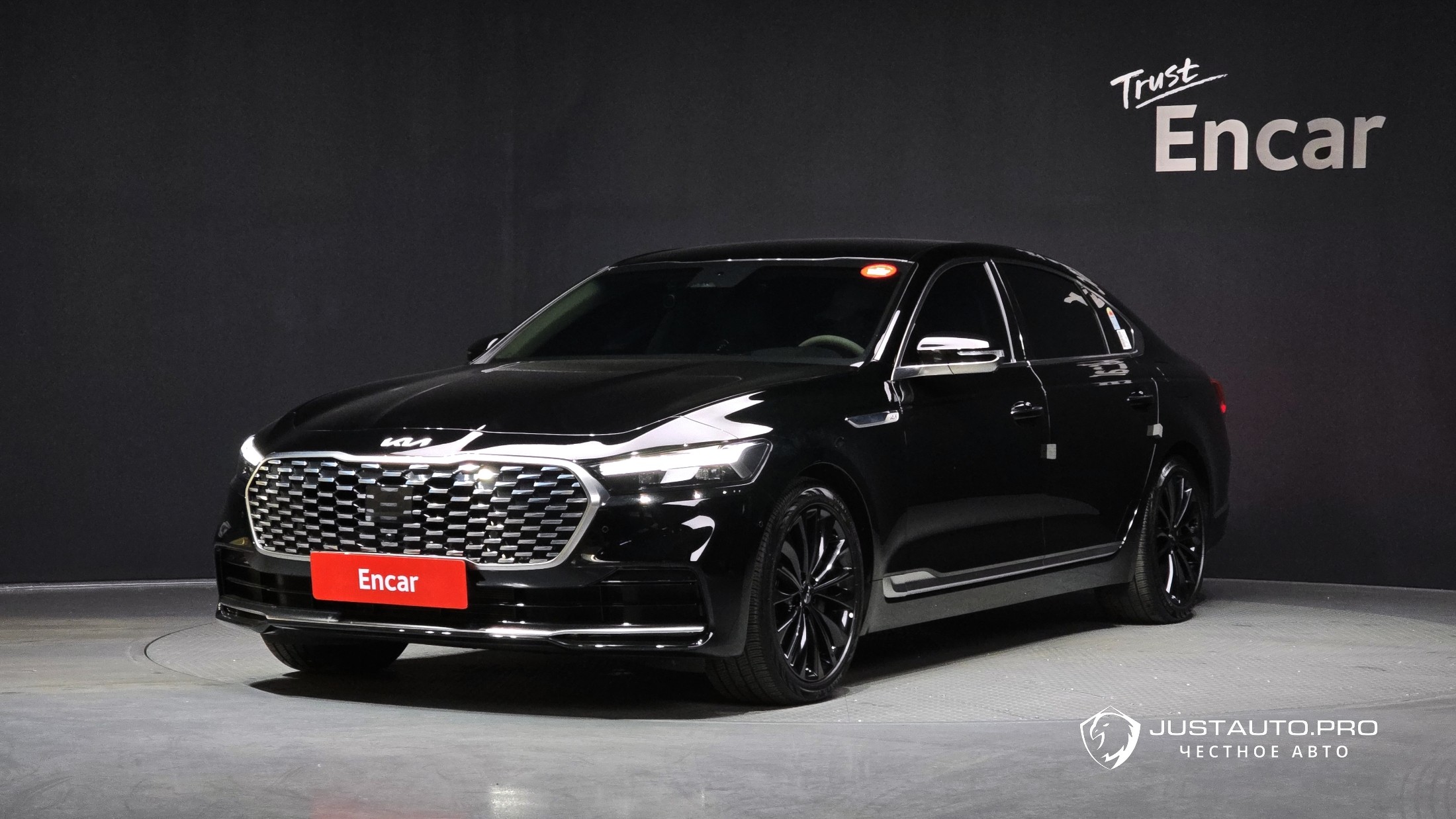 Автомобиль Kia K9