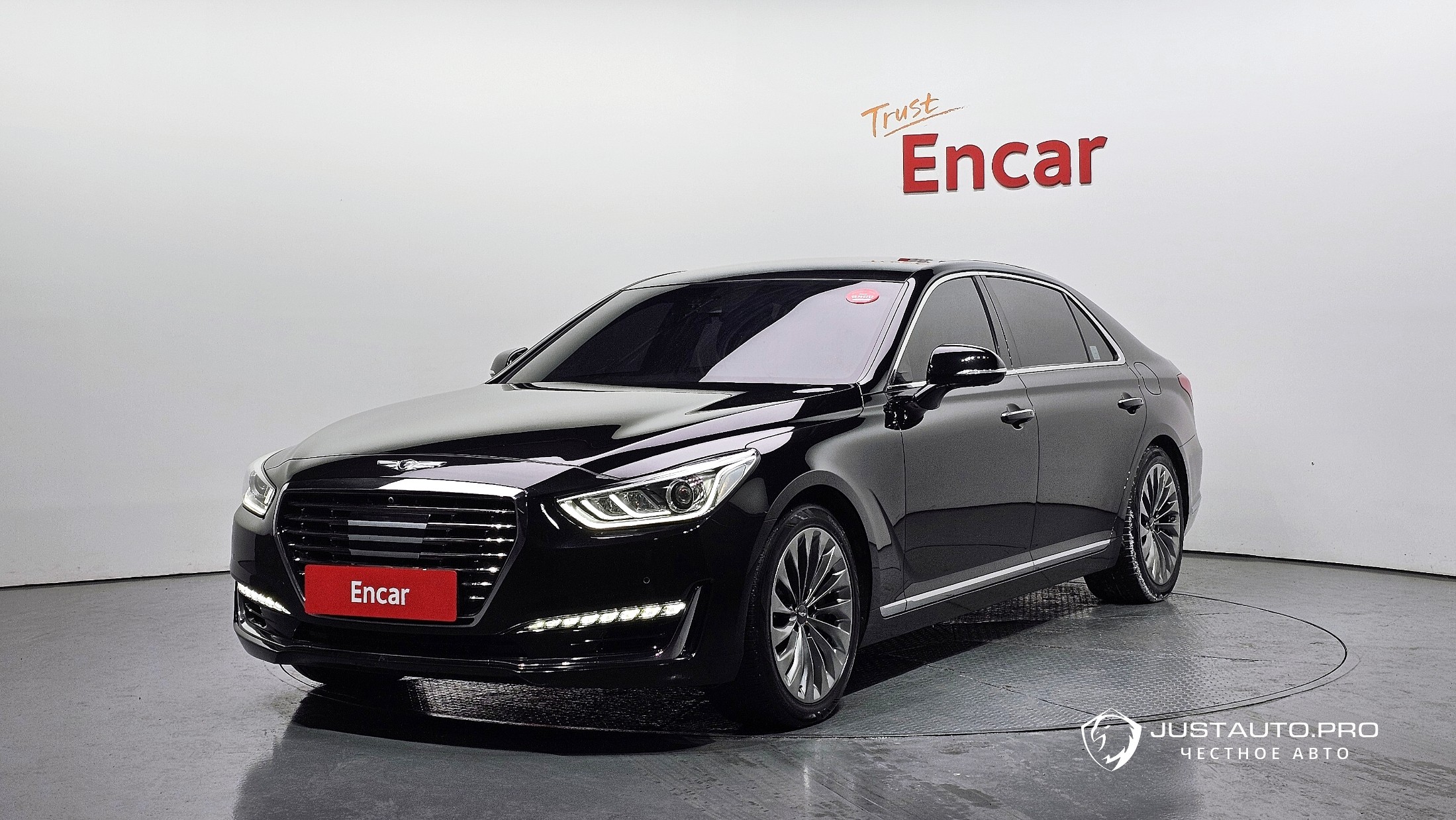 Автомобиль Genesis EQ900