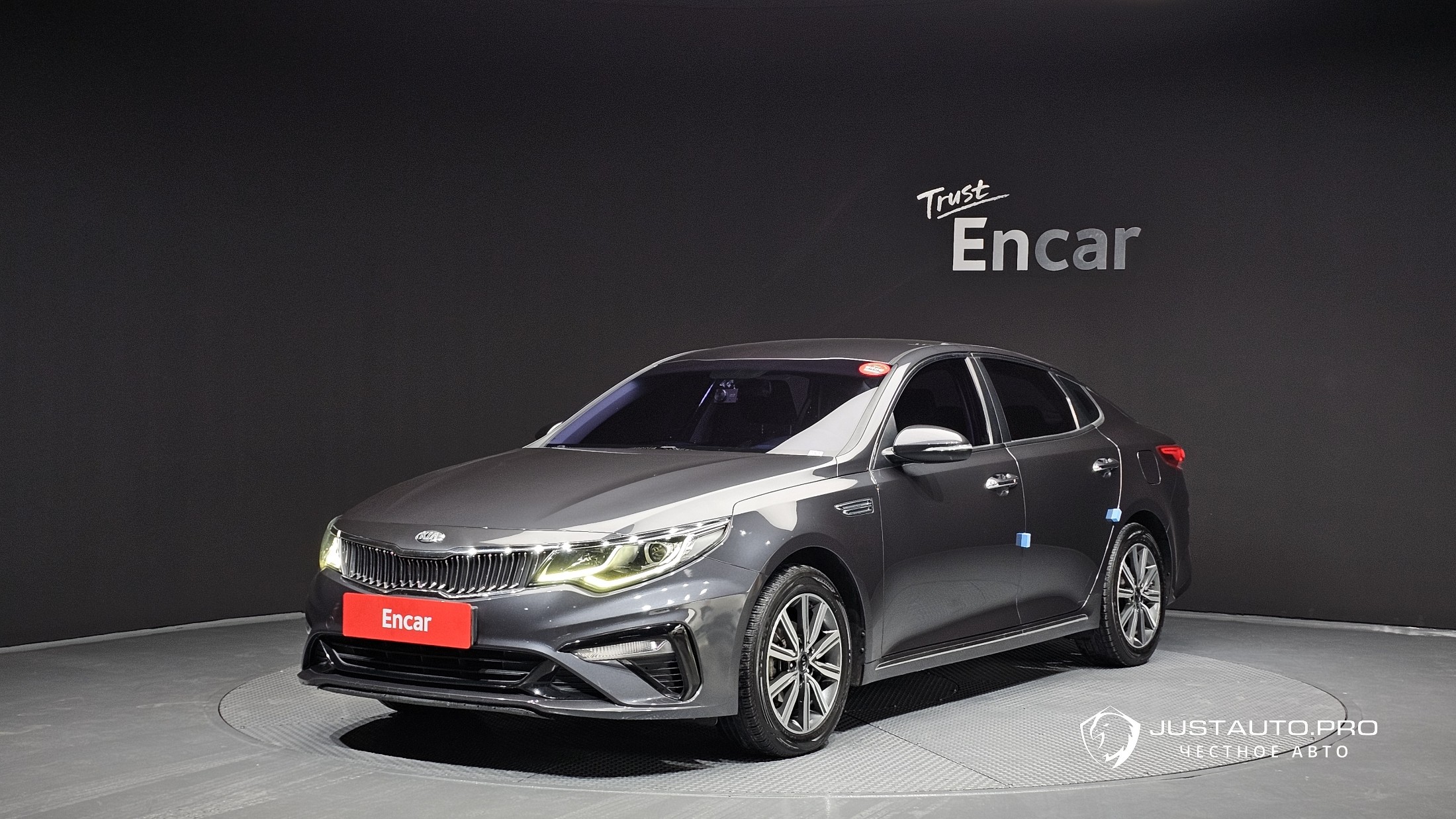 Автомобиль Kia K5