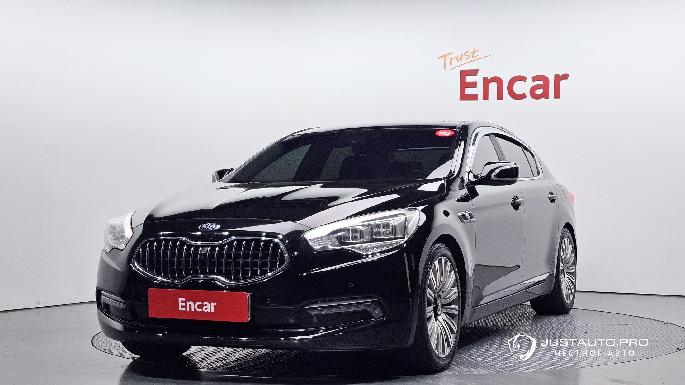 Автомобиль Kia K9