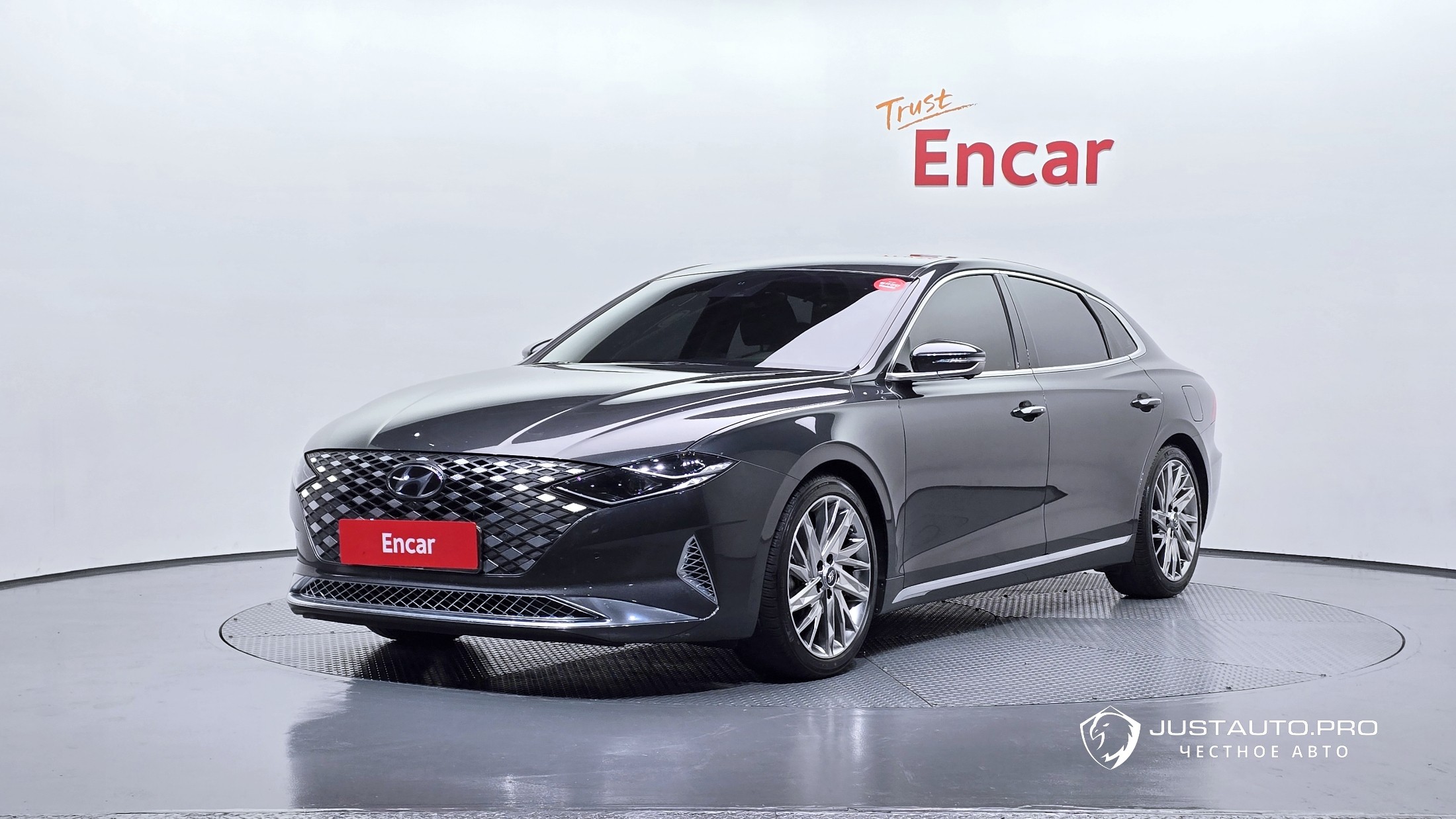 Автомобиль Hyundai Grandeur