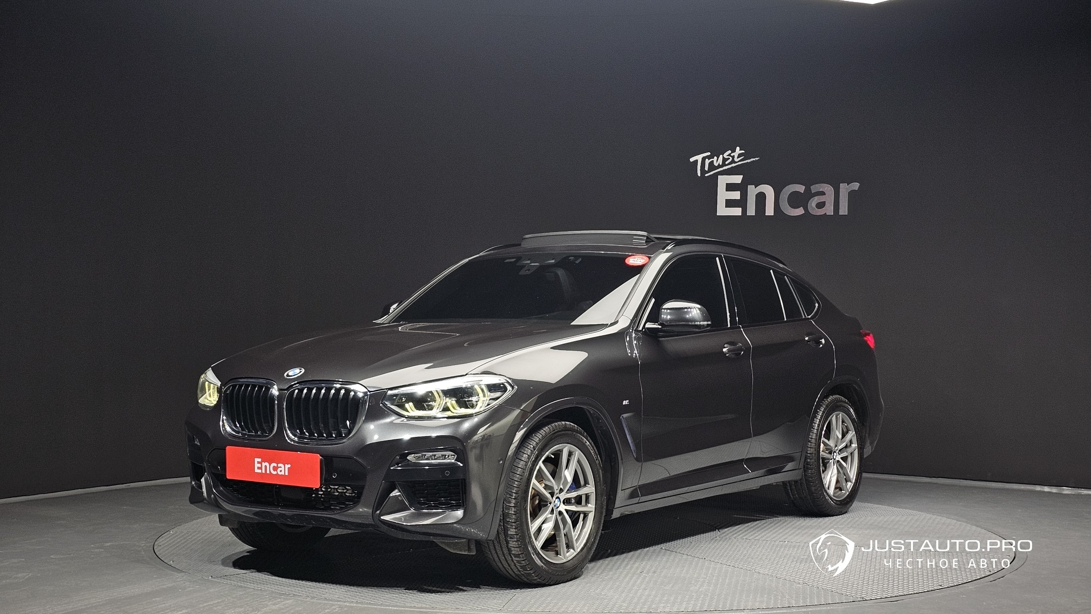 Автомобиль BMW X4