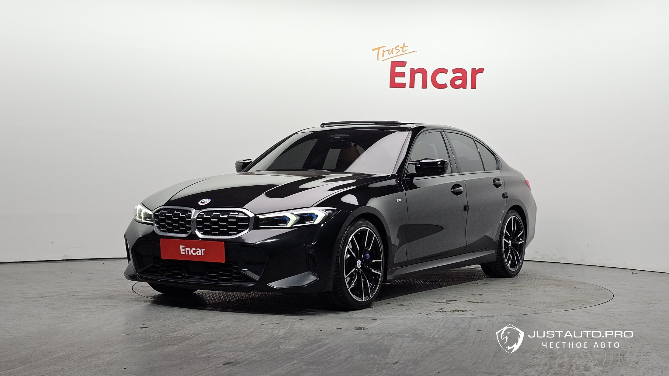 Автомобиль BMW 3-Series
