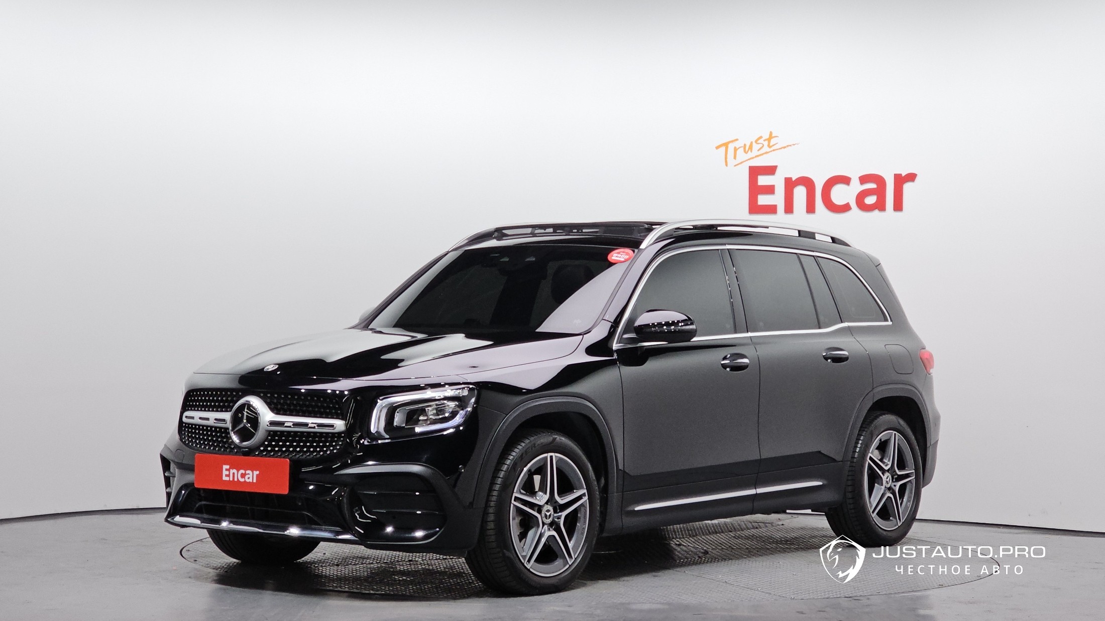 Автомобиль Mercedes-Benz GLB-Class