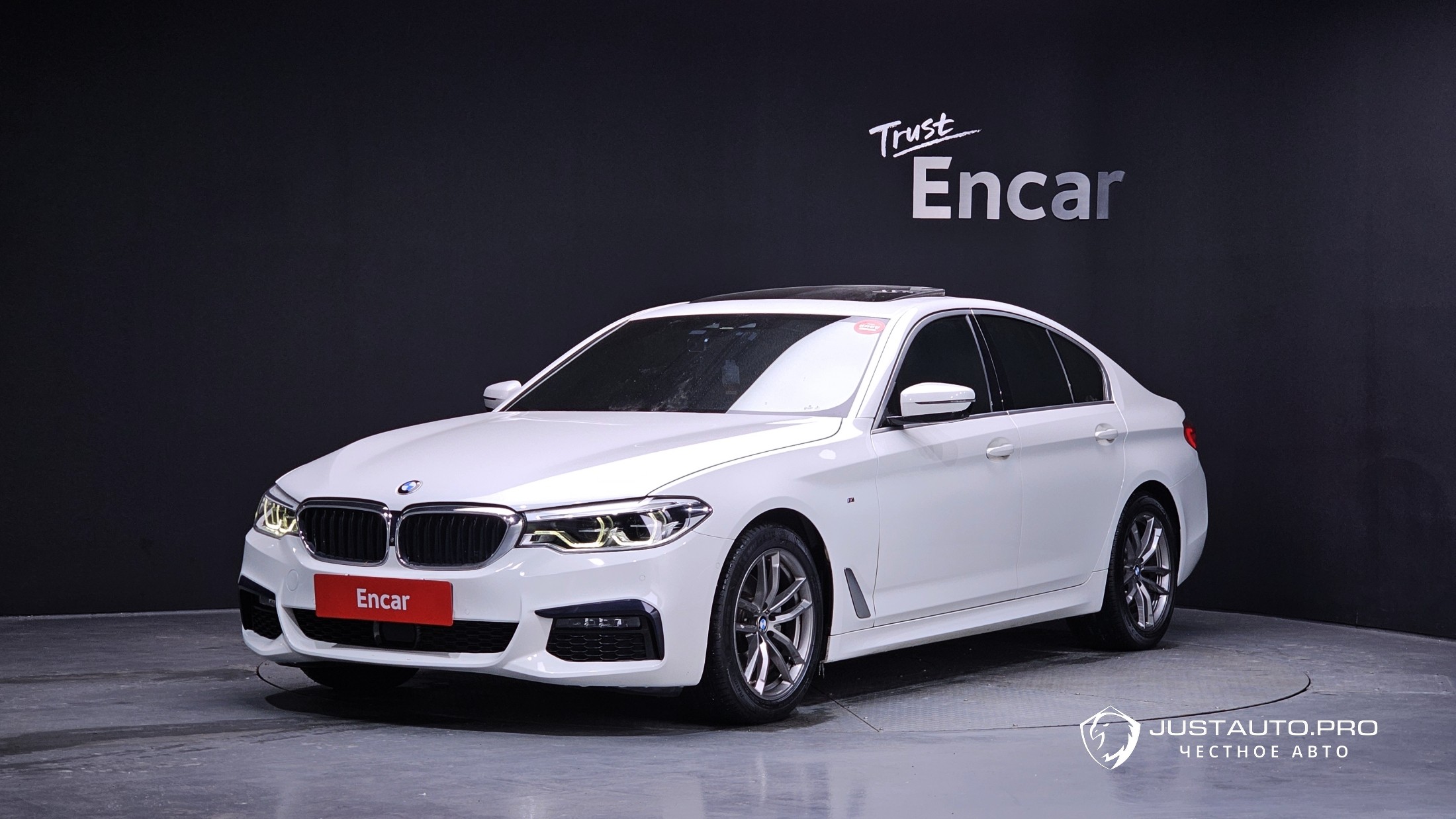 Автомобиль BMW 5-Series