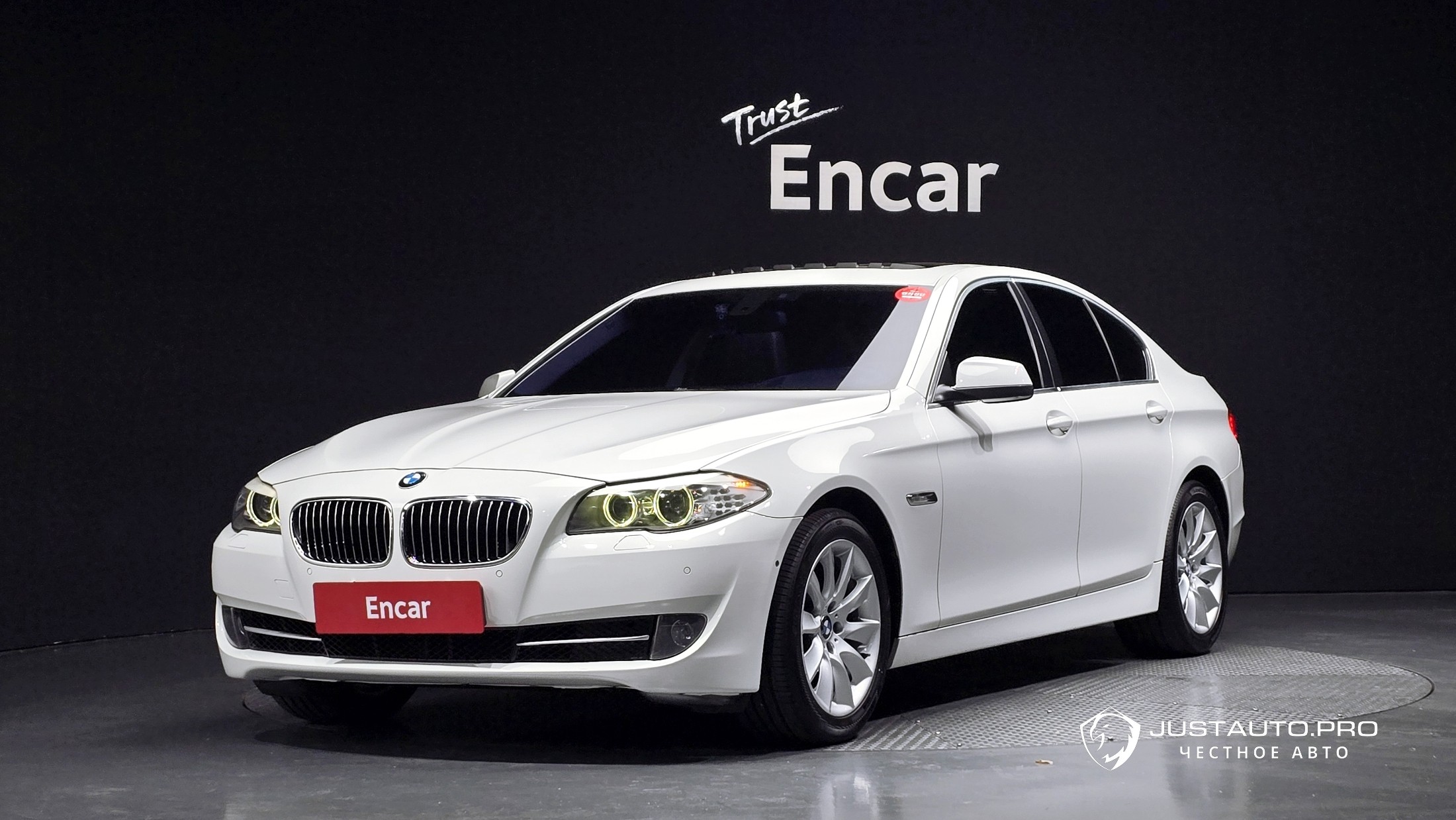 Автомобиль BMW 5-Series